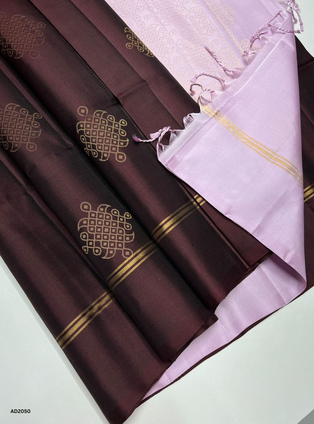 Coffee Brown & Light Lavender - Kolam Soft Silk Saree