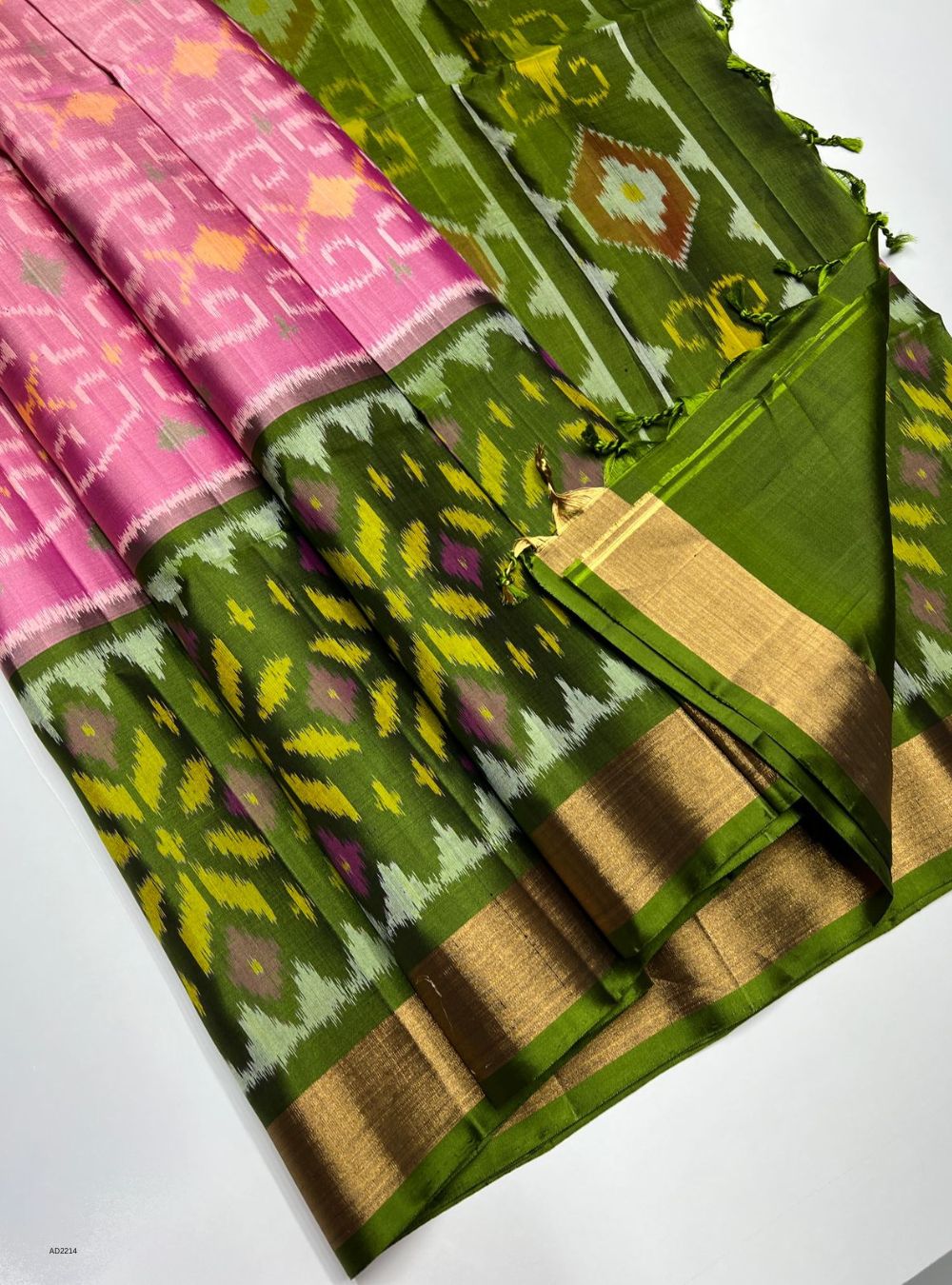 Lotus pink & Green - Soft Silk Saree