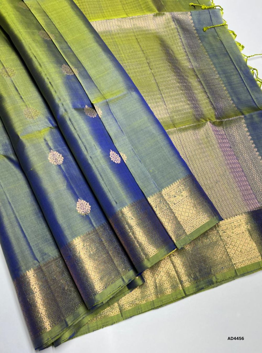 Dual Tone Green - Kanchi Border Soft Silk Saree