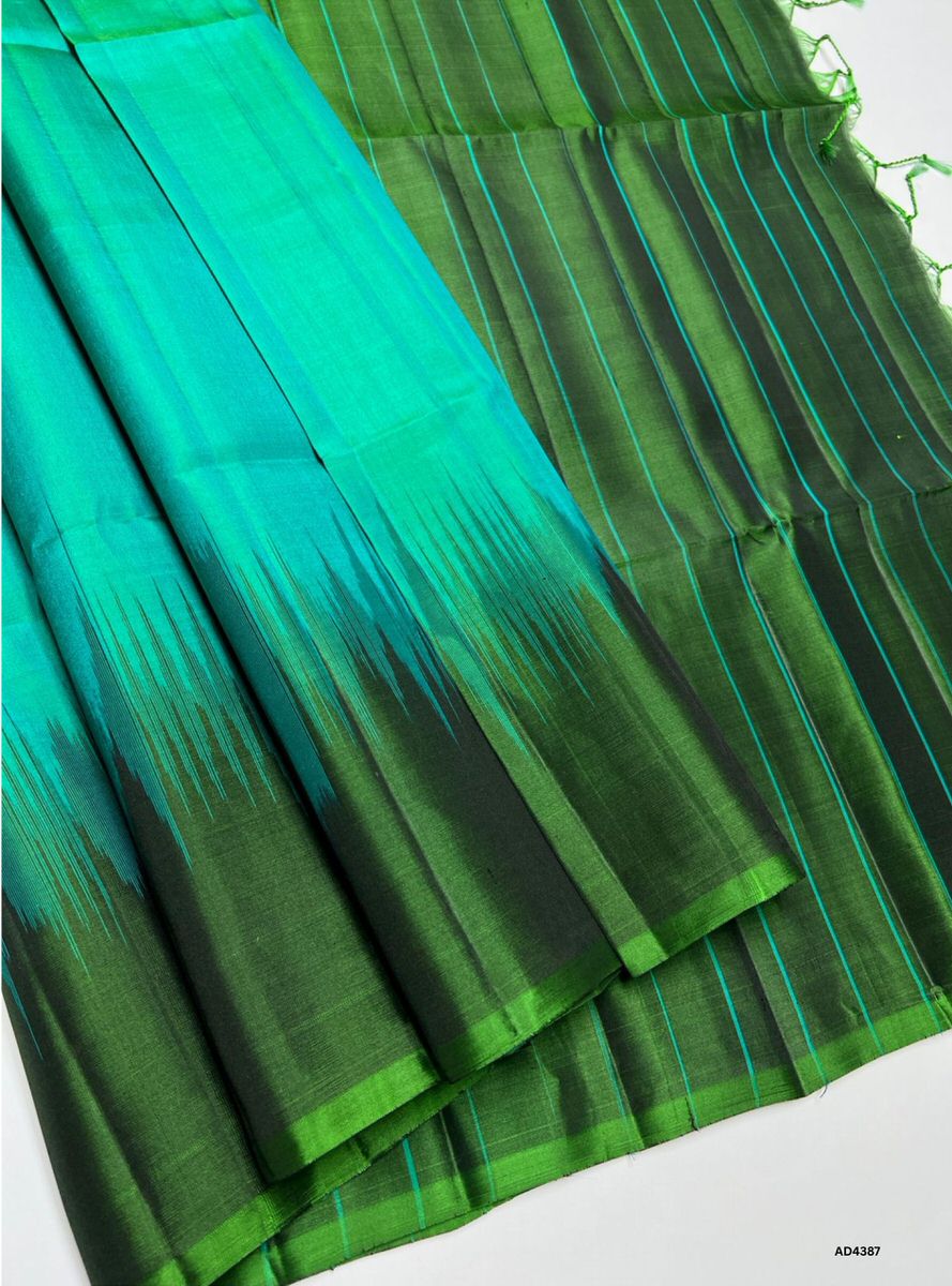 Emeraled Green & Moss Green - Contrast Plain Soft Silk Saree