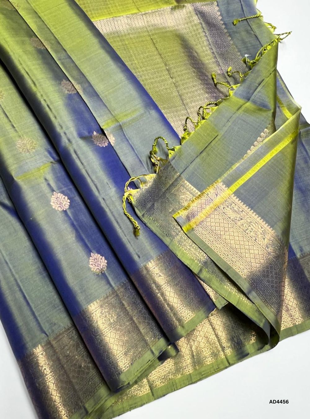 Dual Tone Green - Kanchi Border Soft Silk Saree
