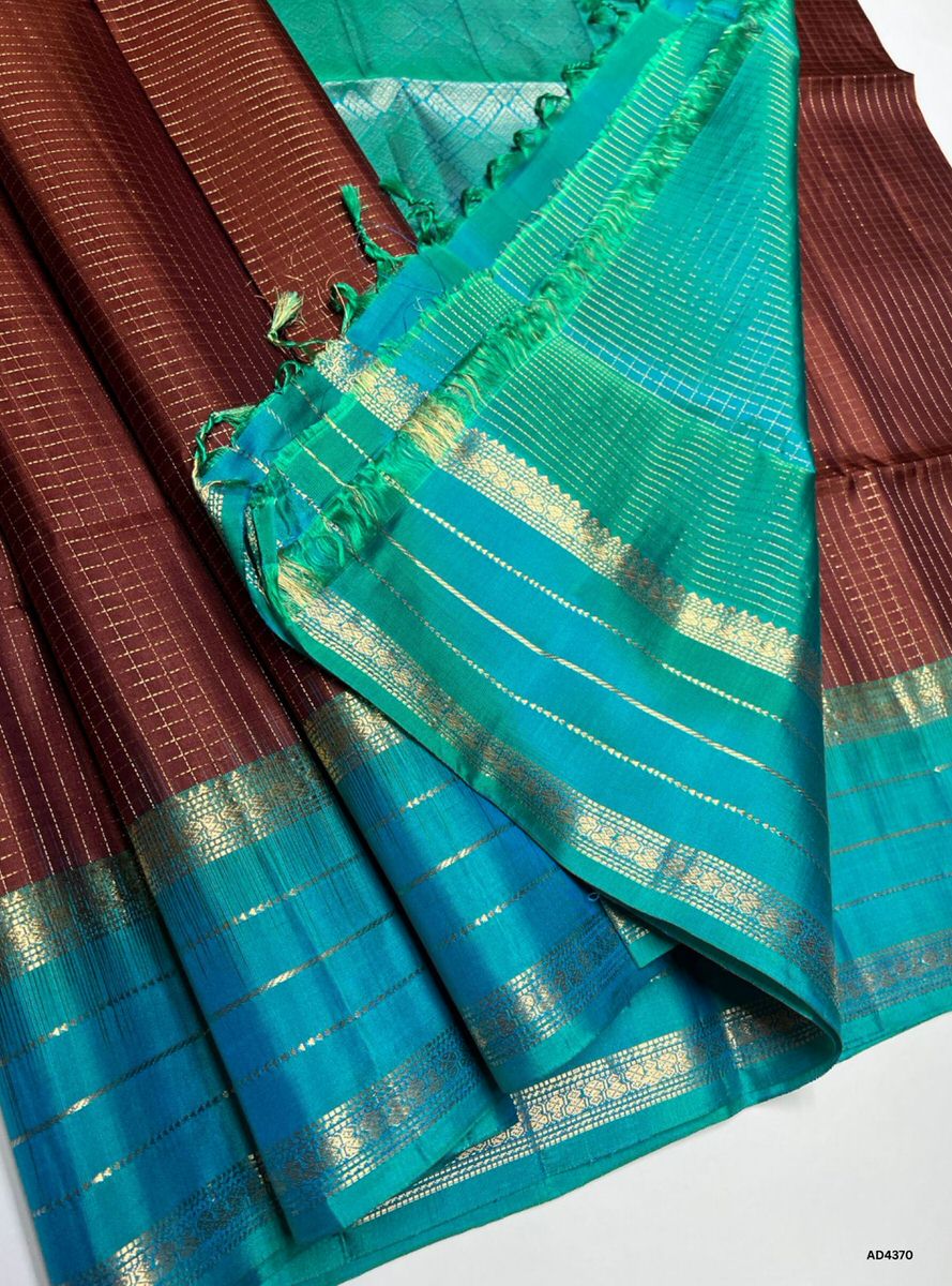 Brown & Rama Blue - Checkered Retta Pet Saree