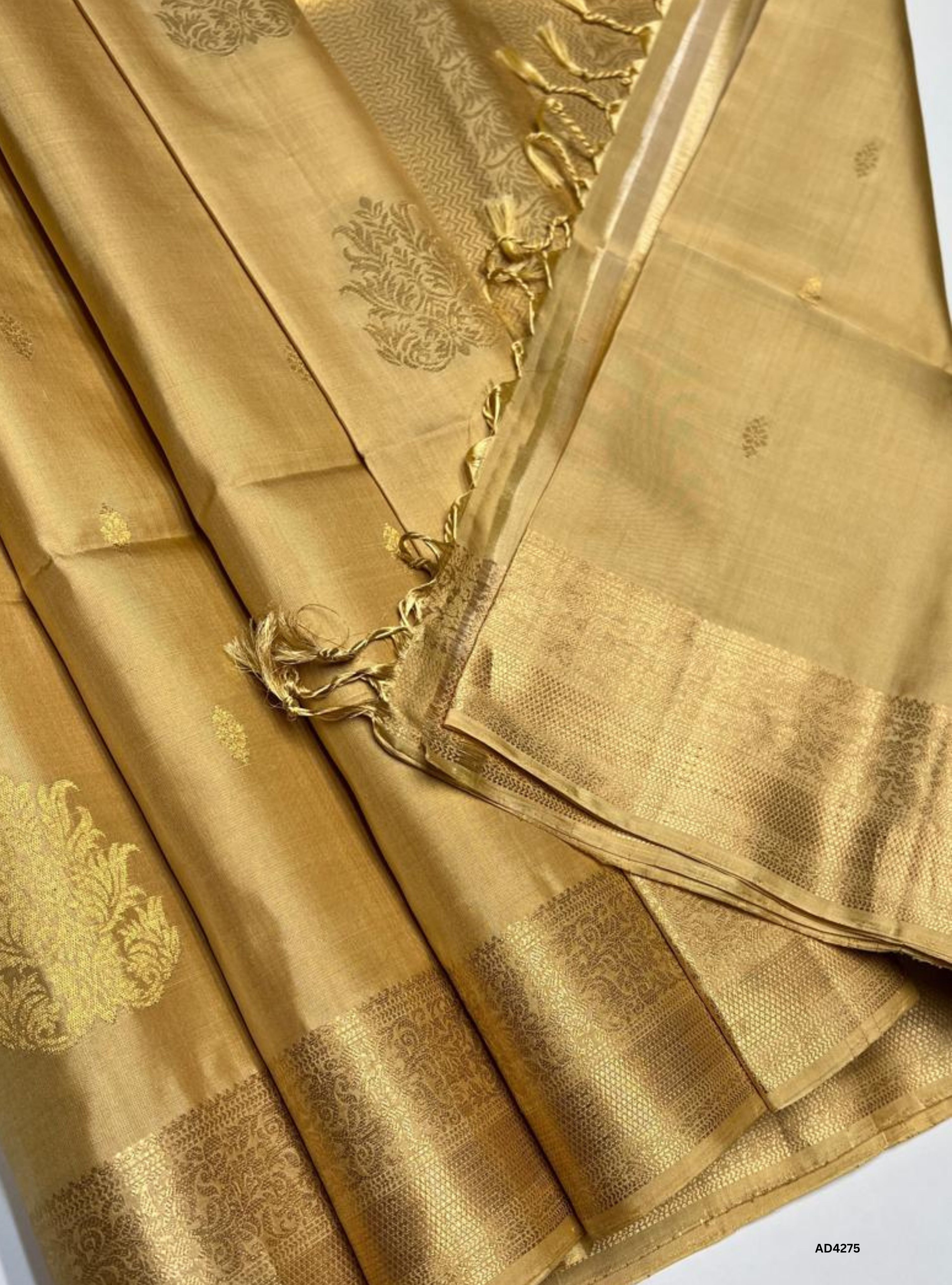 Sandal - Kanchi Border Soft Silk Saree