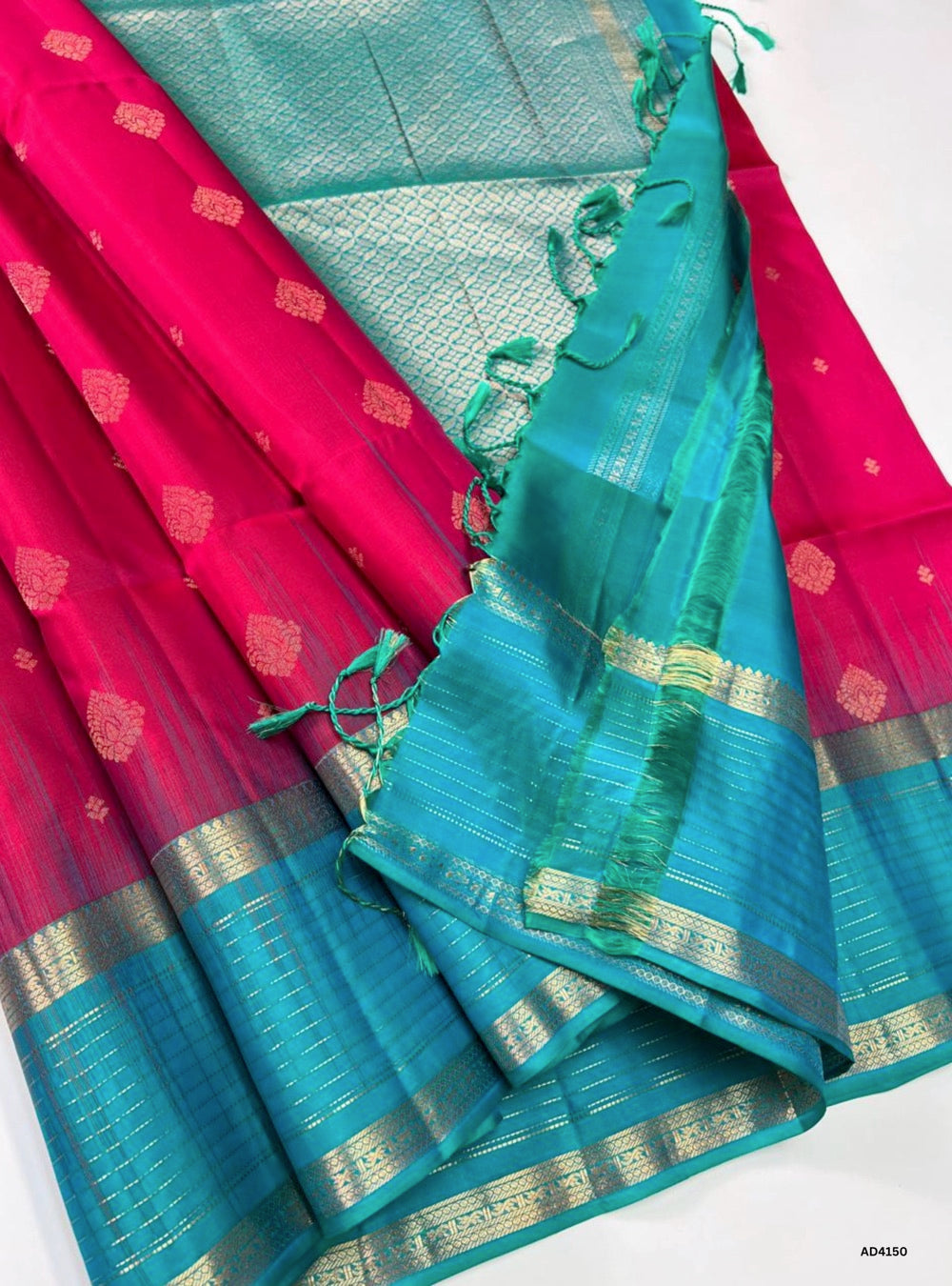 Reddish Pink & Mint Green - Checkered RettaPet Saree