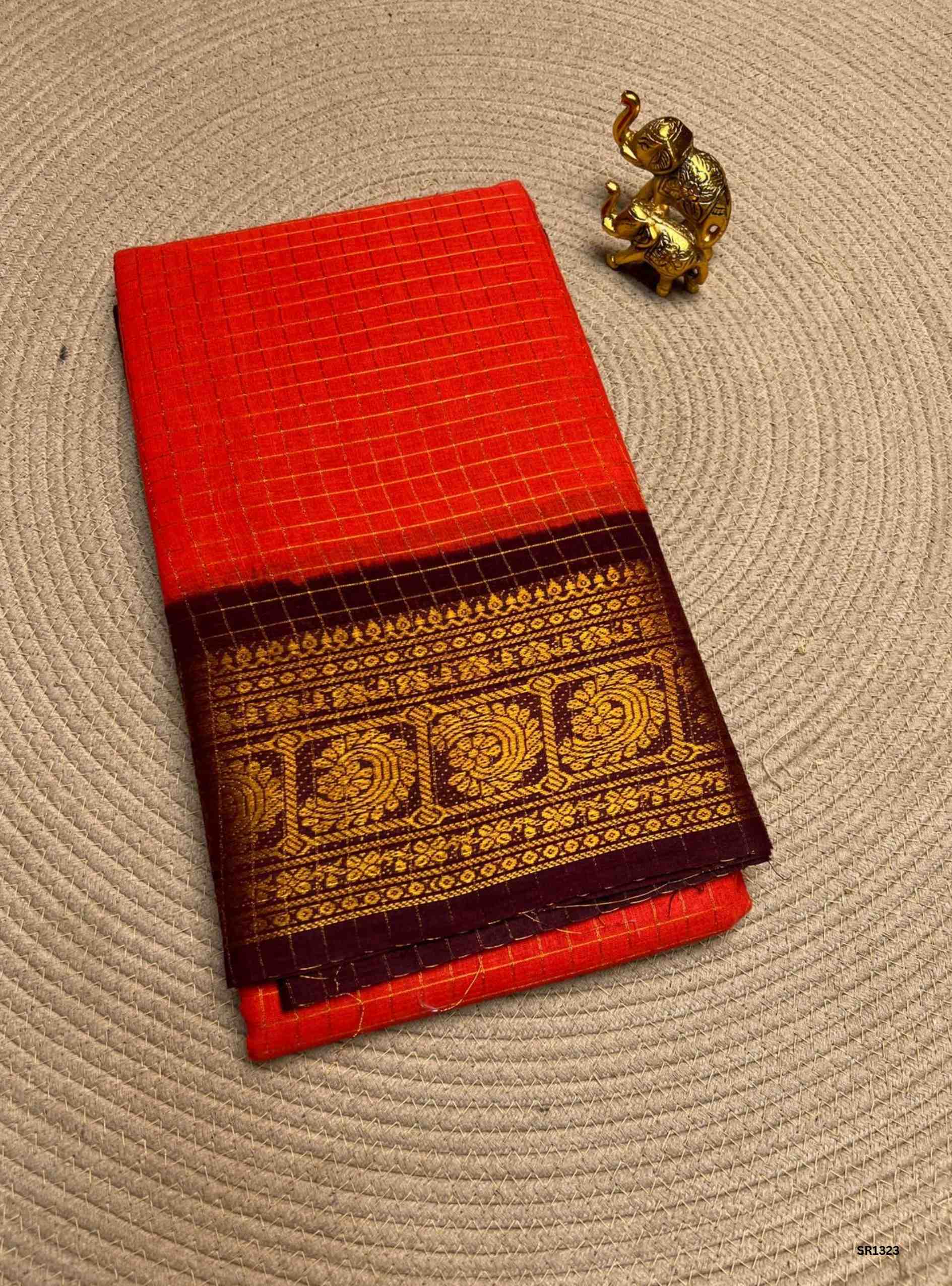 Red & Maroon - Zari Checks Chungudi Cotton Saree