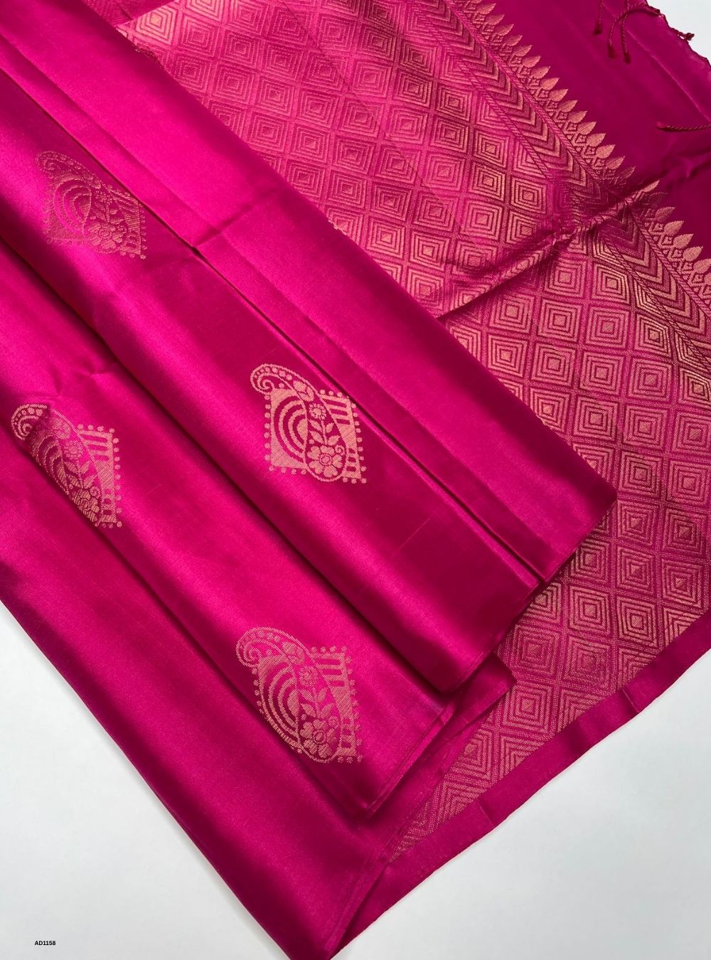 Pink - Soft Silk Saree