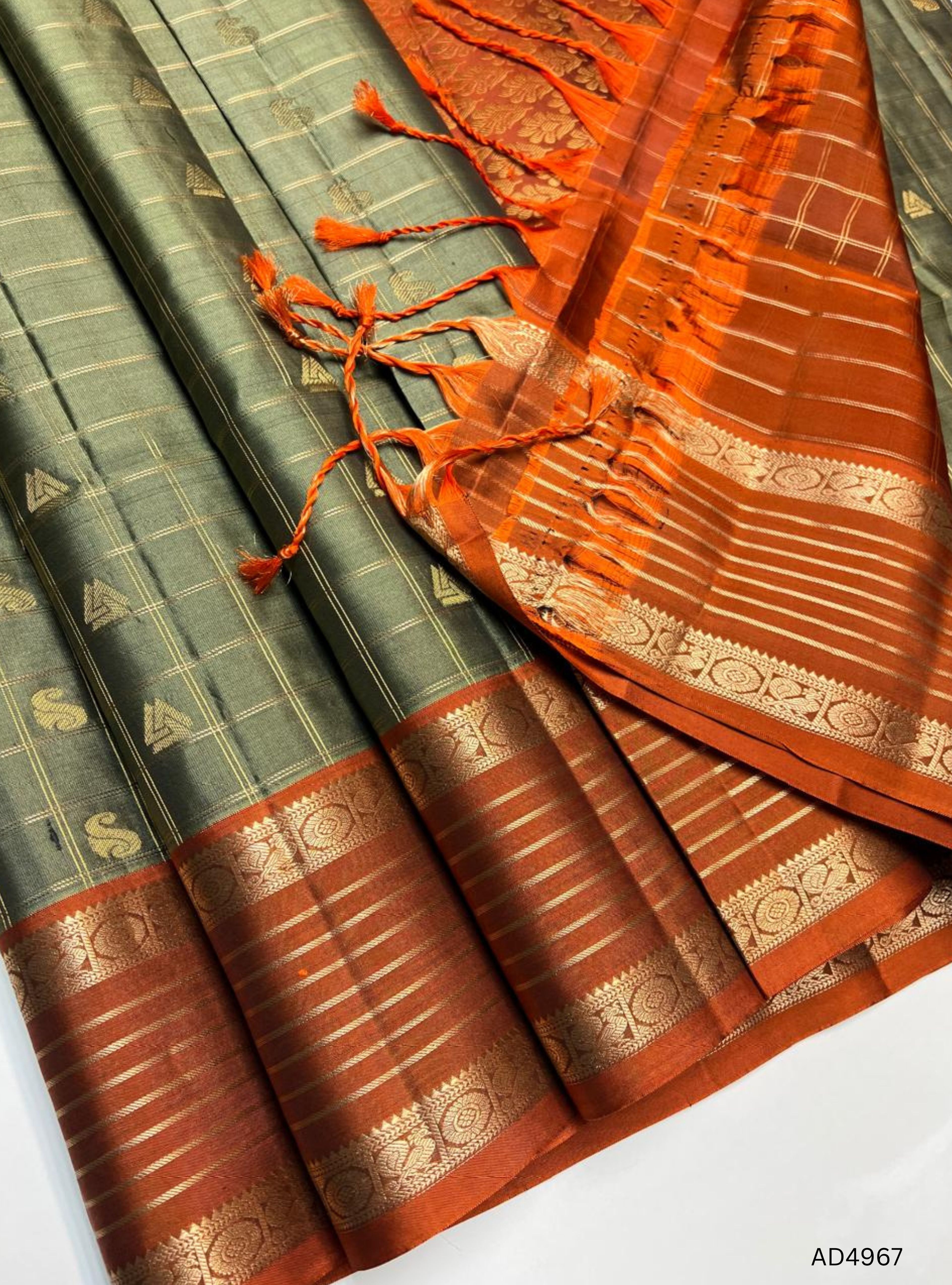 Velvet Green Grey & Rust Orange - Checkerd Retta Pet Soft Silk Saree