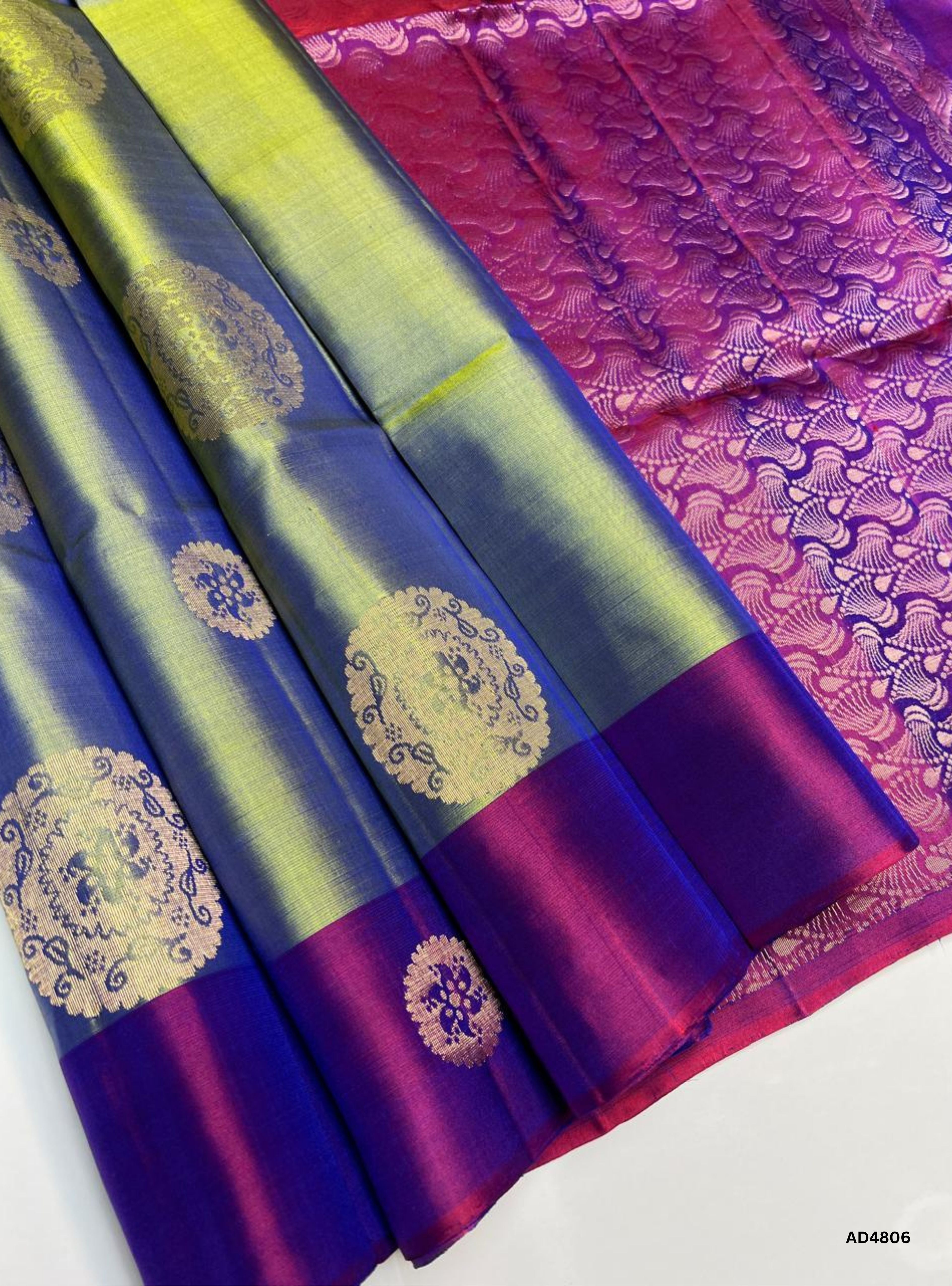Dual Tone Green & Red - Soft Silk Saree
