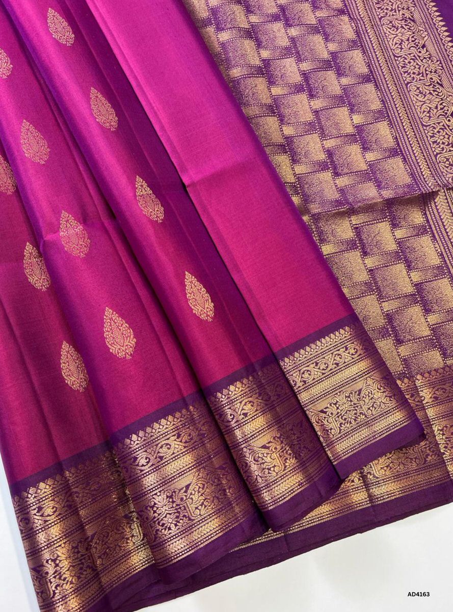 Rassberry & Wine - Kanchi Border Soft Silk Saree