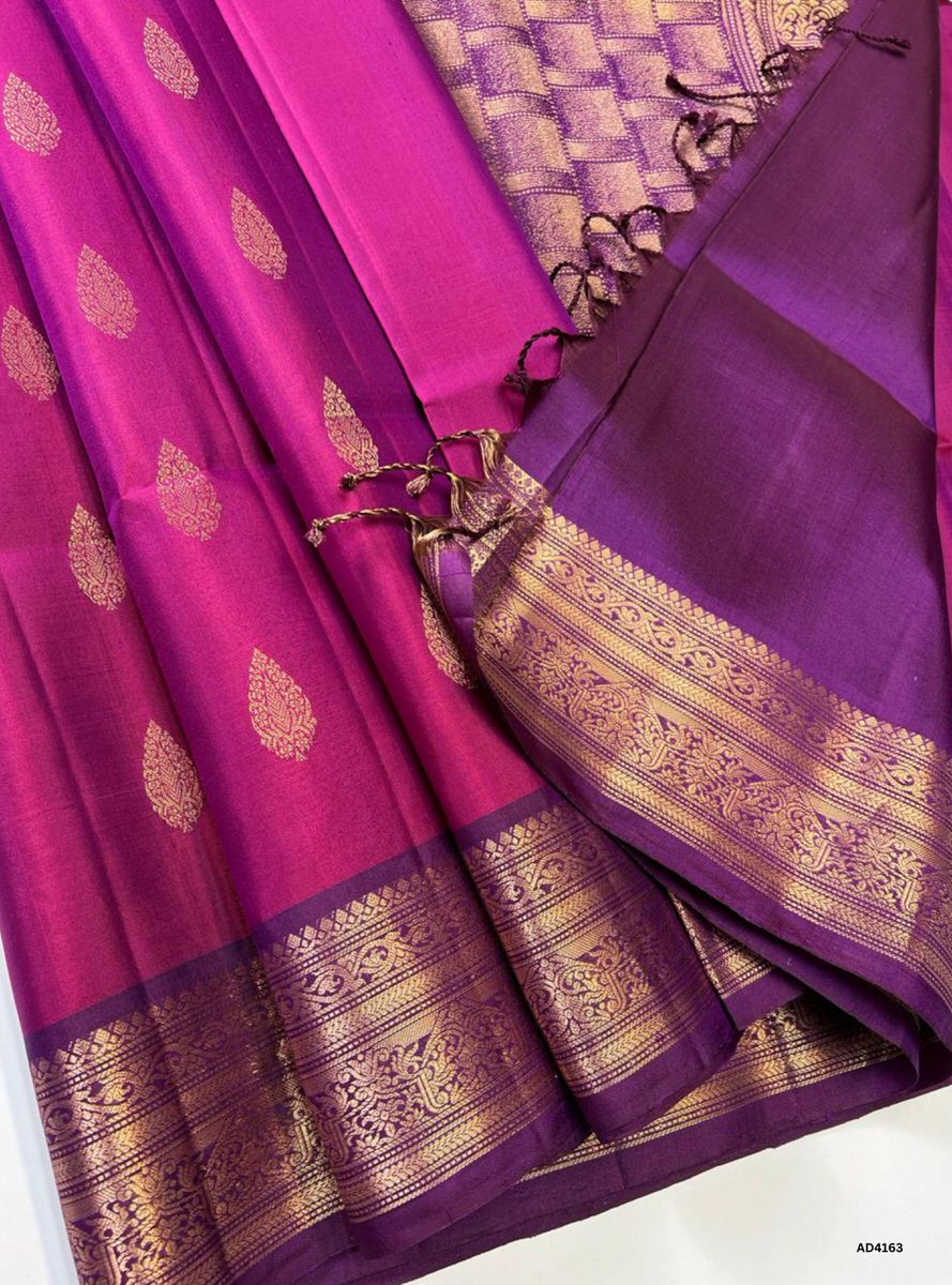Rassberry & Wine - Kanchi Border Soft Silk Saree