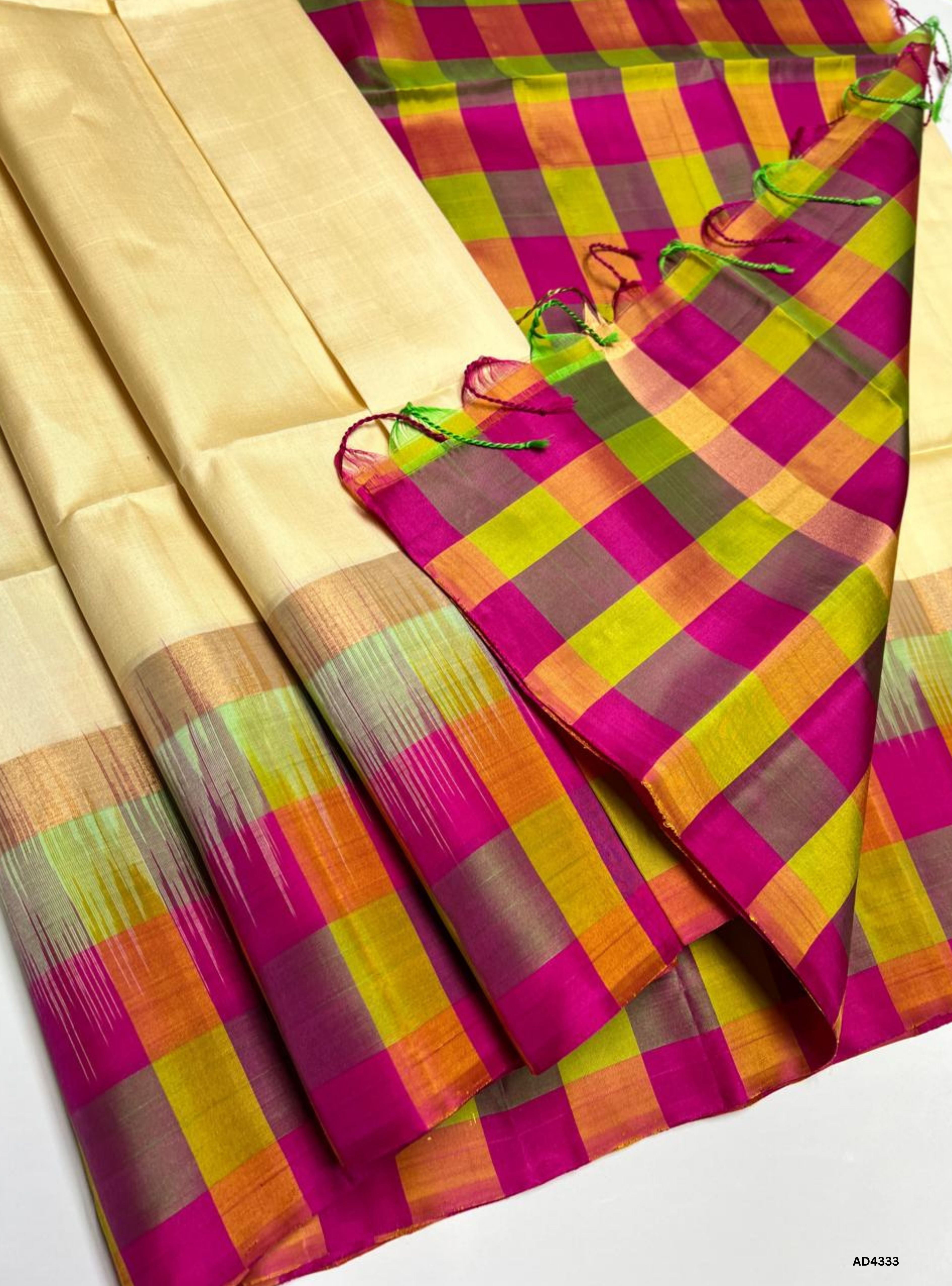 Half White & Rani Pink -Plain Pazhum Pazhamum Soft Silk Saree