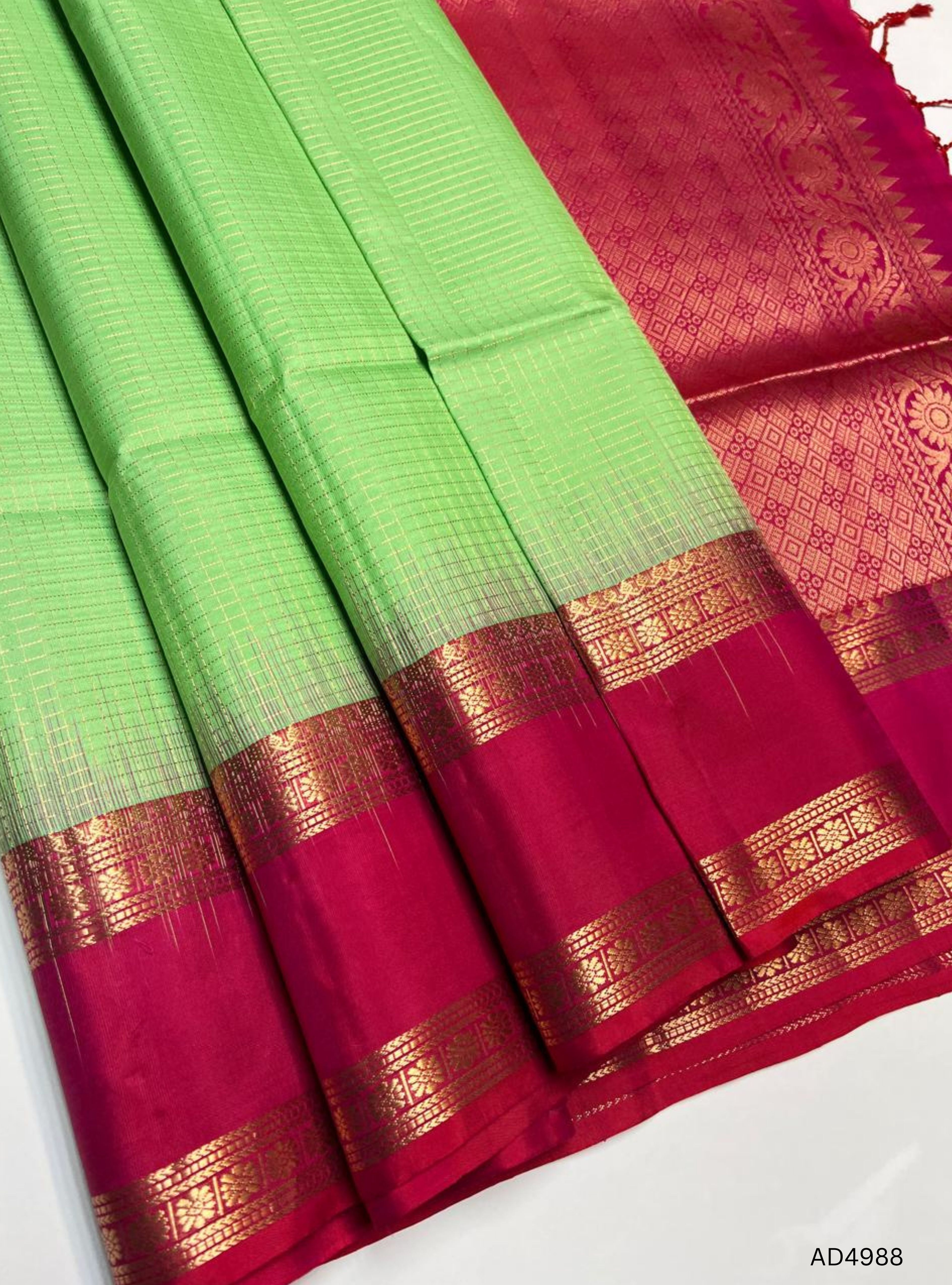 Dual Tone Green & Burgundy - Checkerd Retta Pet Soft Silk Saree