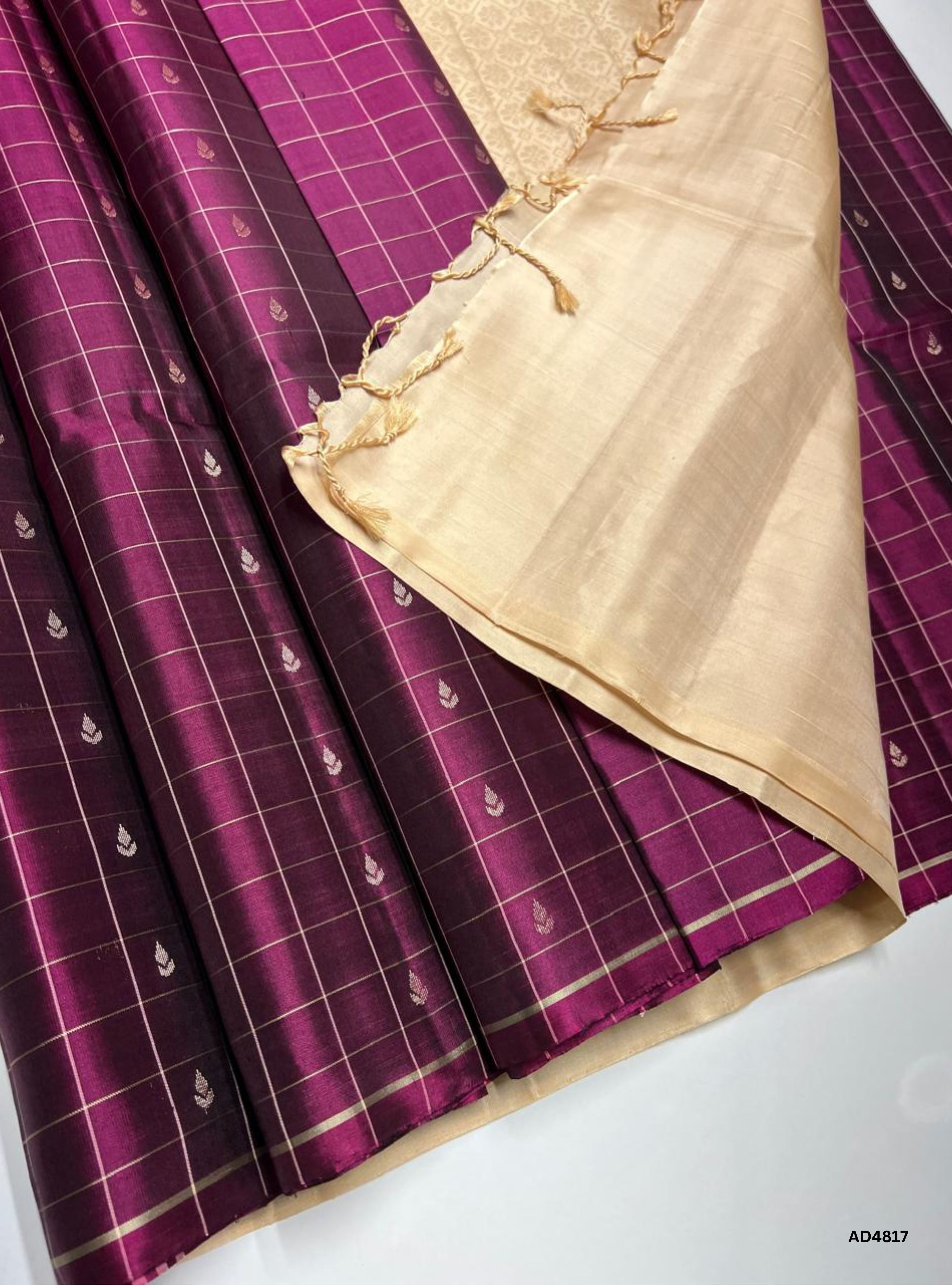Jam & Half White - Checkerd Soft Silk Saree