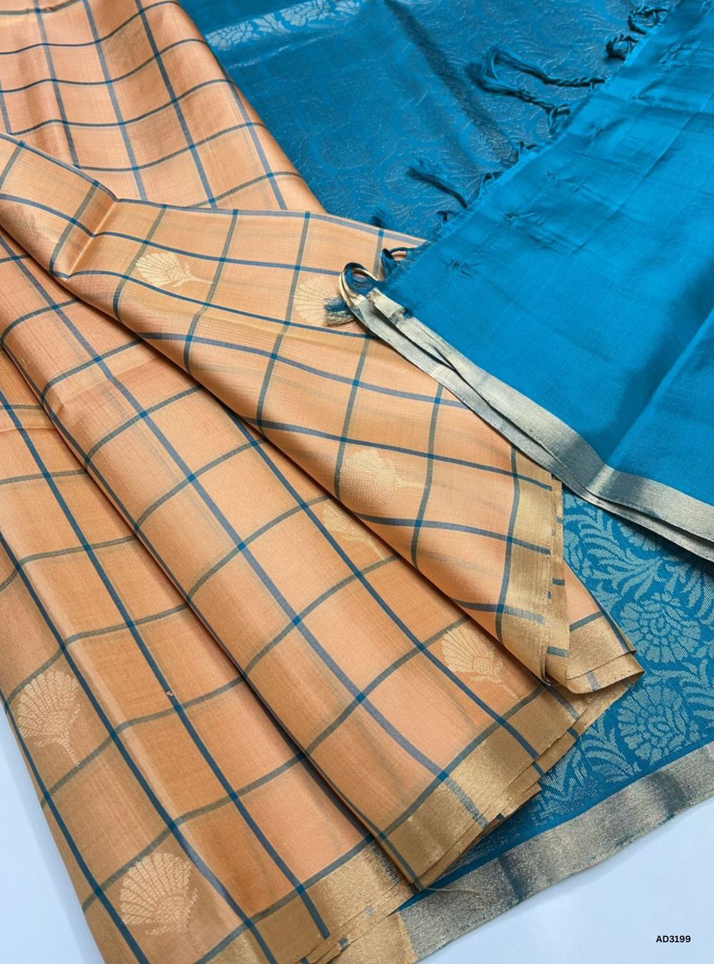 Muskmelon & Rama Green - Soft Silk Saree