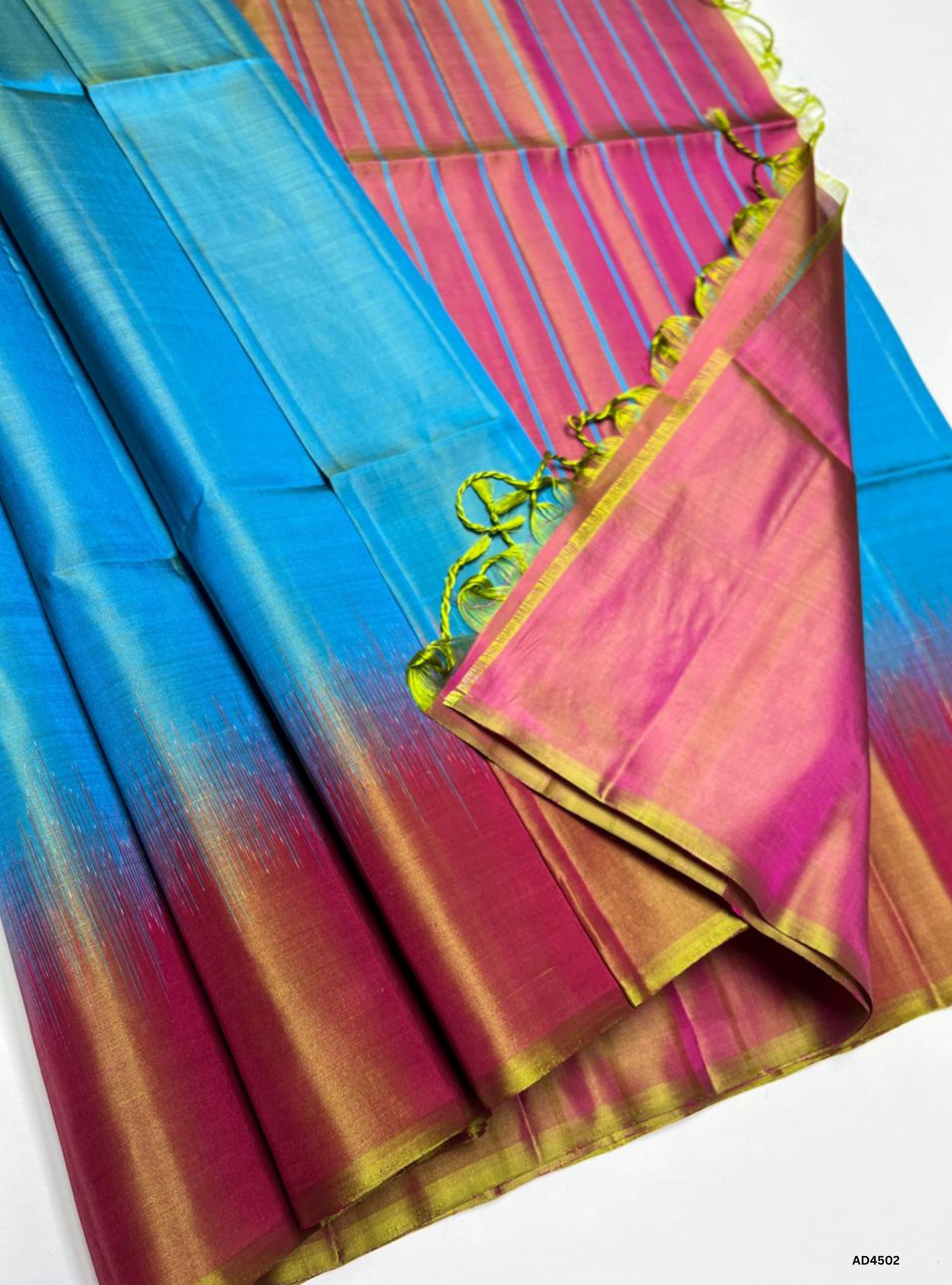 Dual Tone Blue & Dual Tone PInk - Contrast Plain Soft Silk Saree