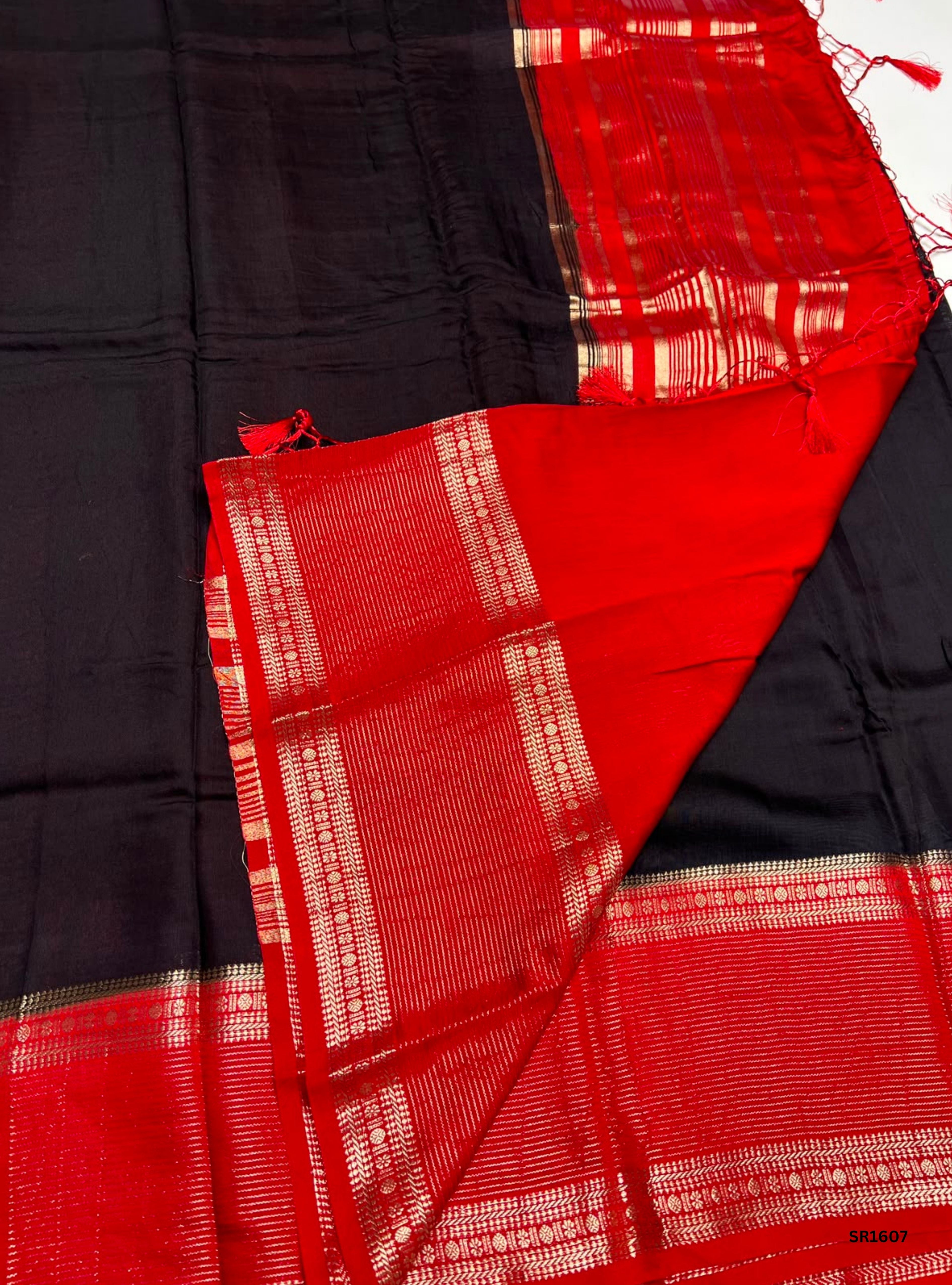 Black & Red - Binny Silk Saree