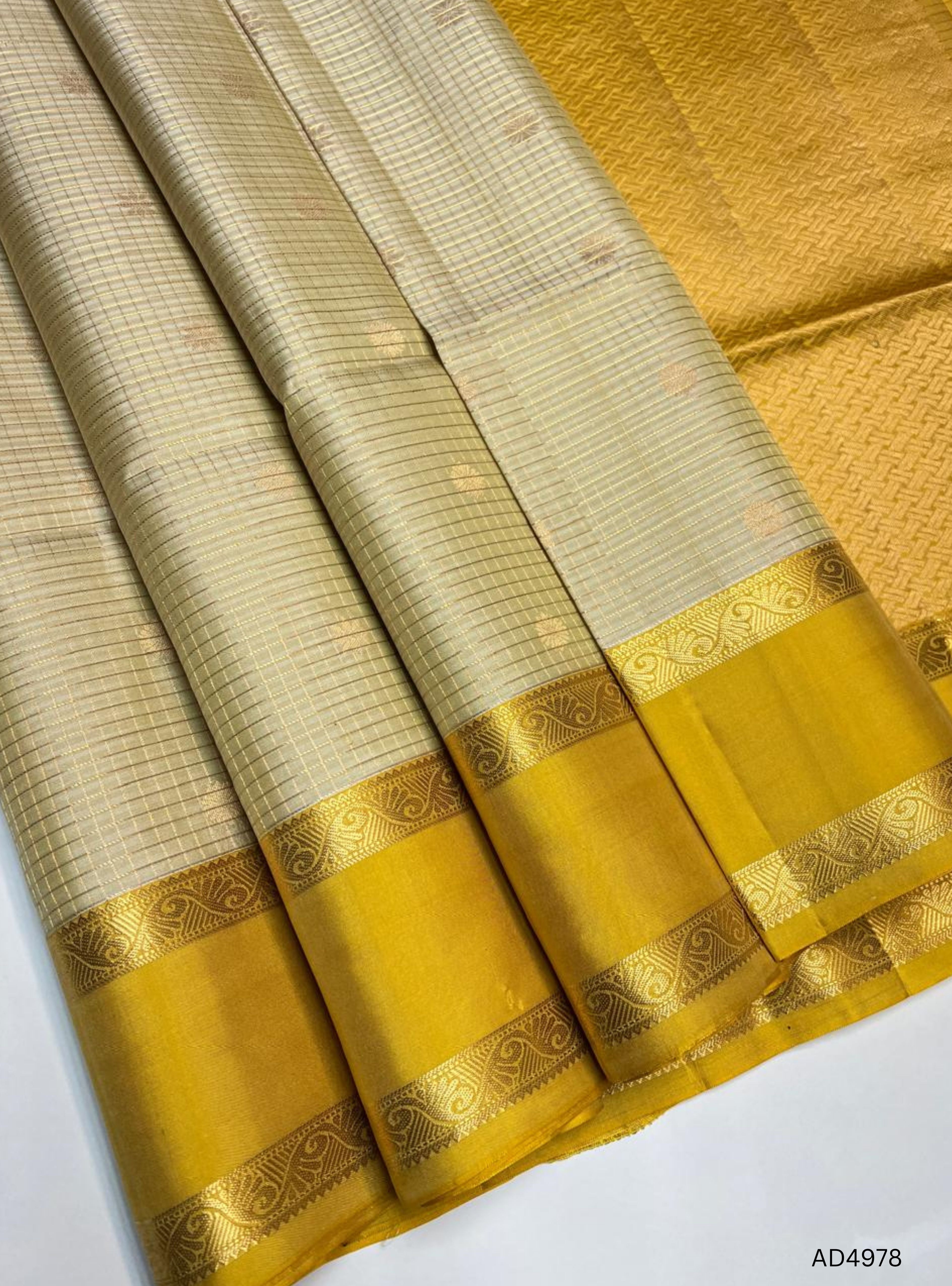 Ivory & Yellow - Checkerd Retta Pet Soft Silk Saree