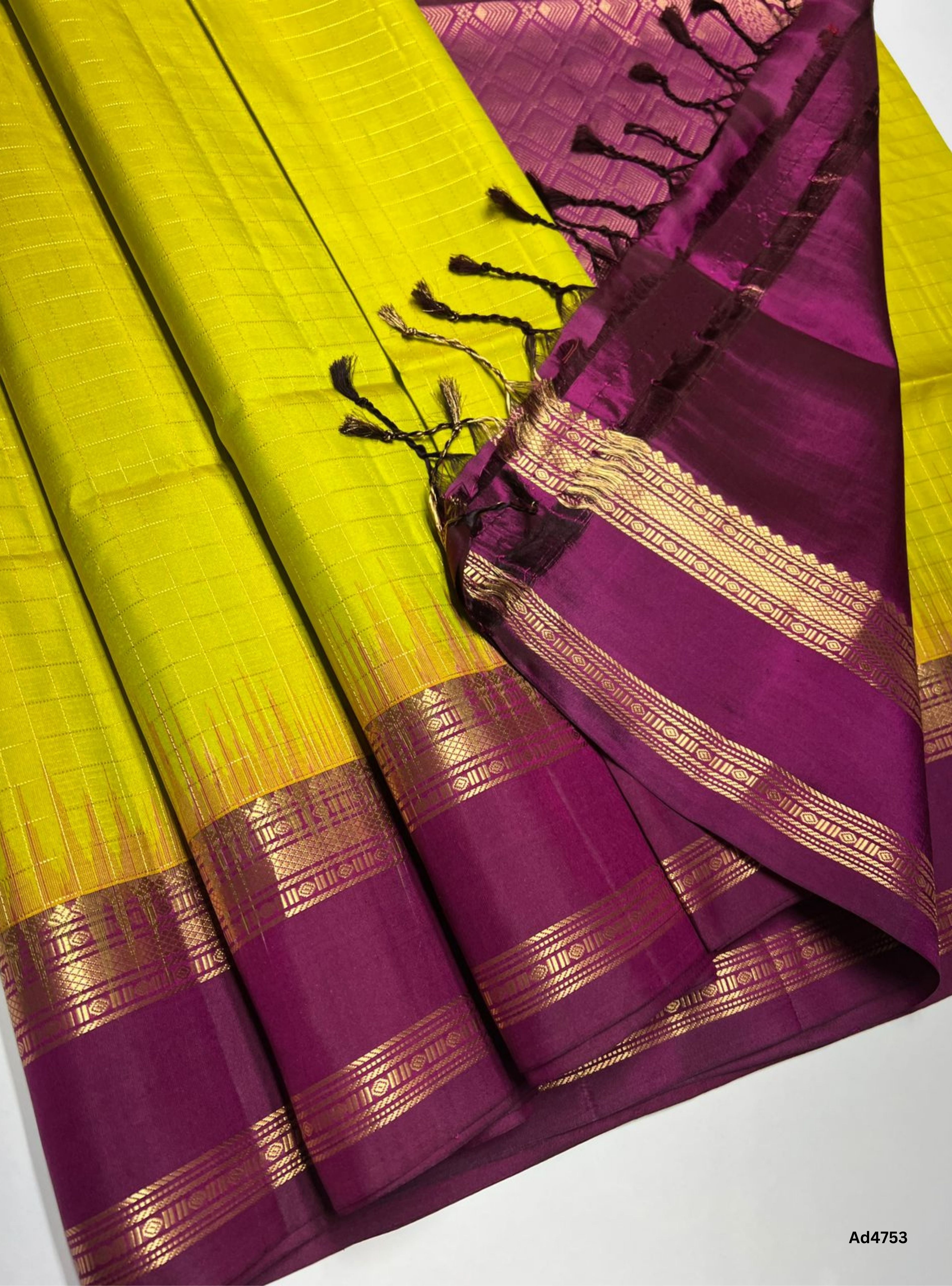 Lime Green & Magenta - Checkerd Retta Pet Soft Silk Saree