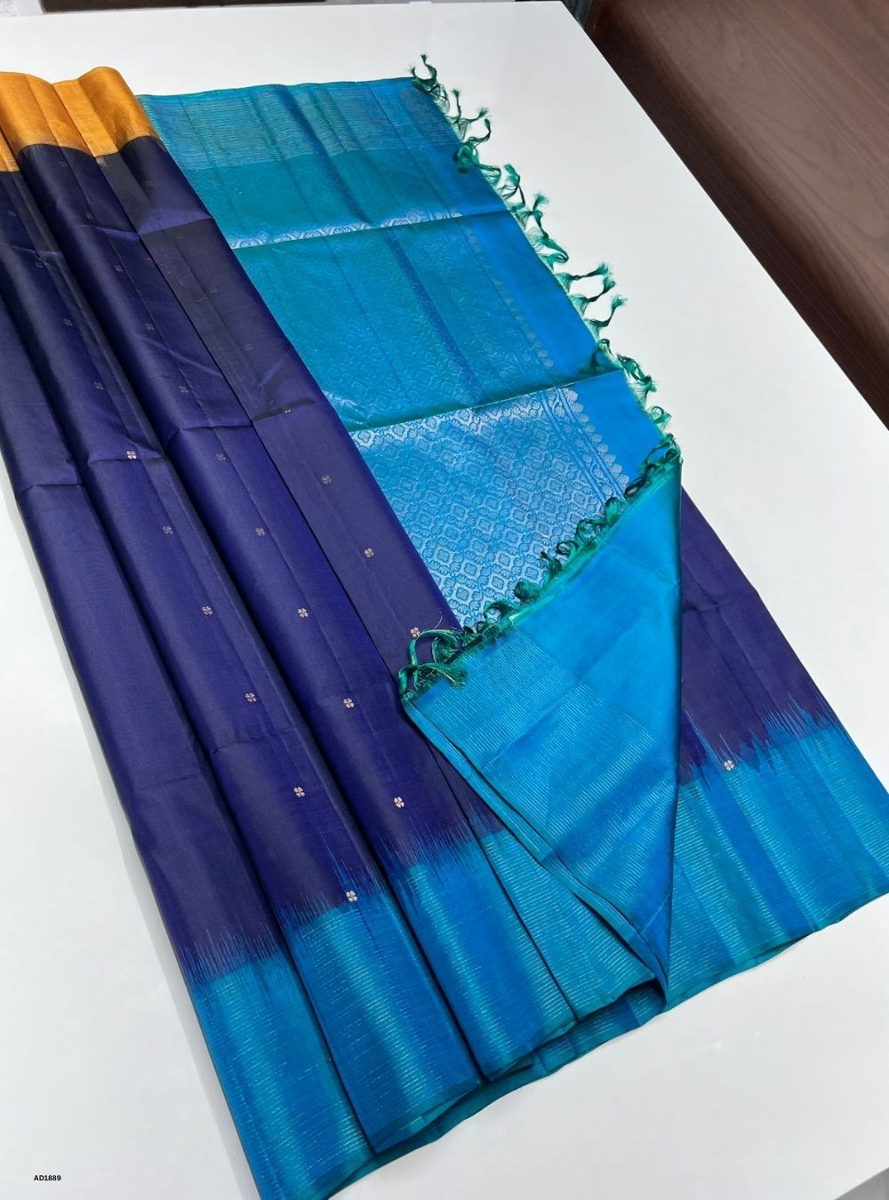 Navy & Rama Green - Soft Silk Saree