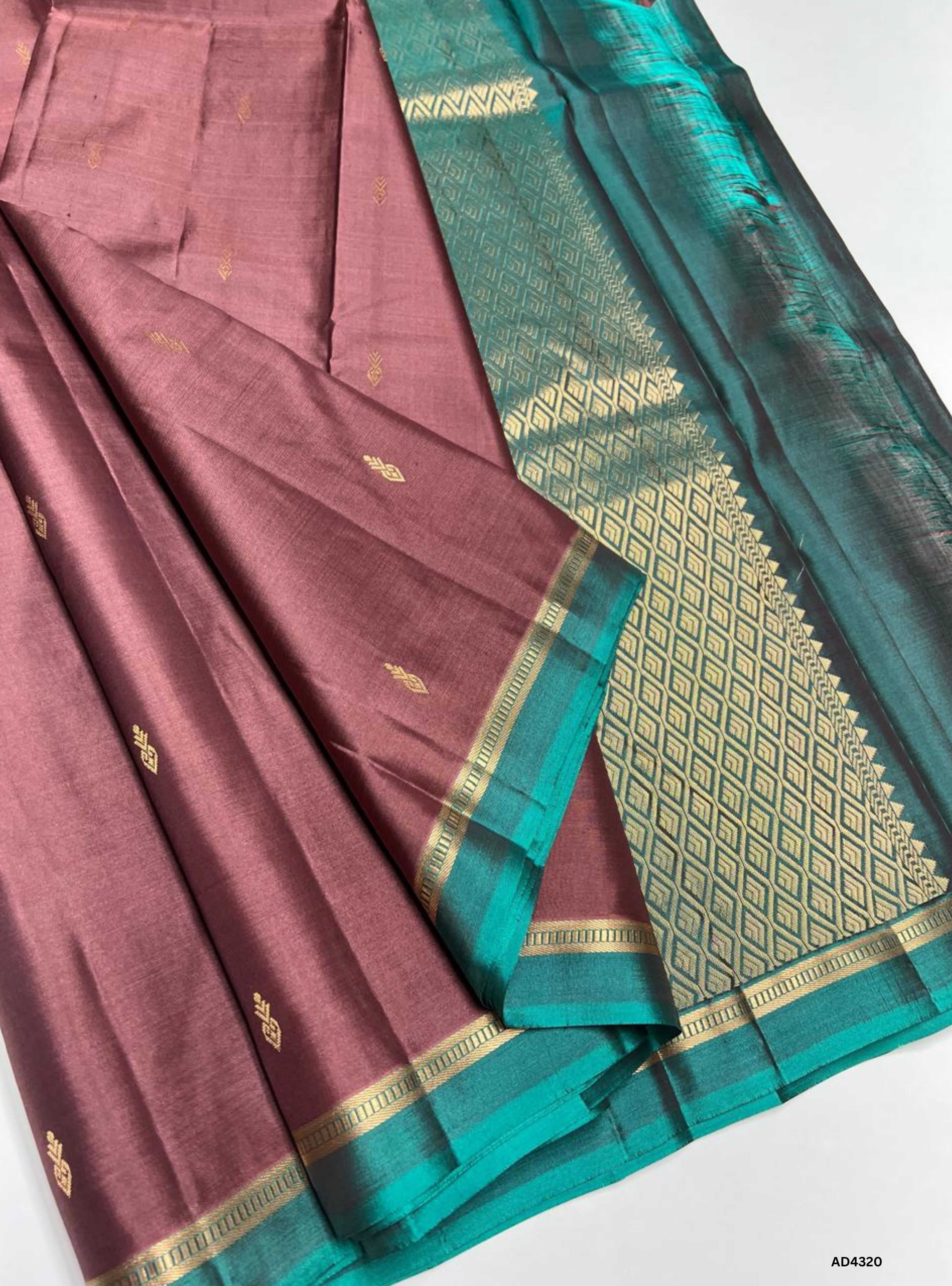 Rosewood Pink & emraled Green - Soft Silk Saree