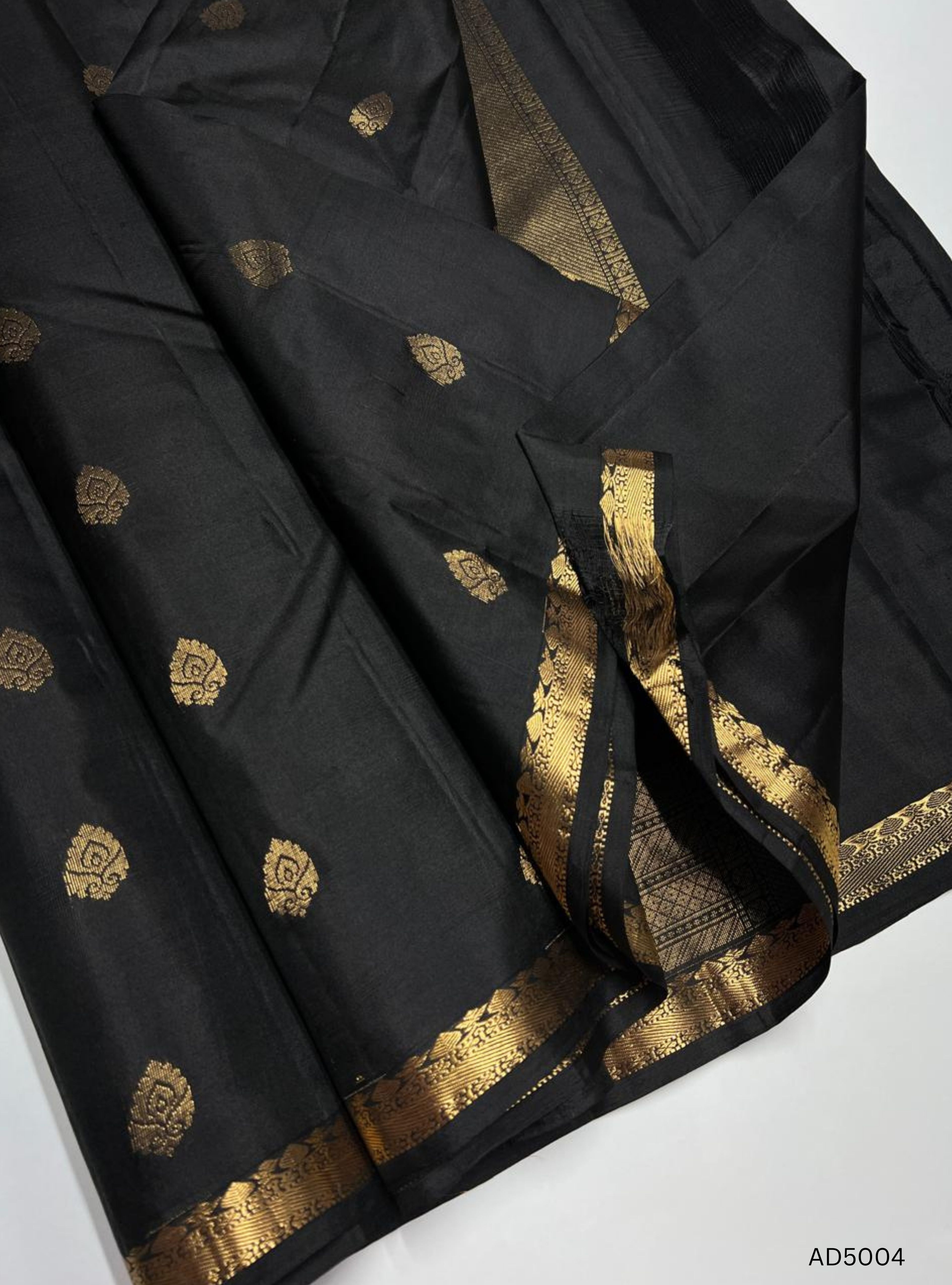 Black - Kanchi Border Soft Silk Saree