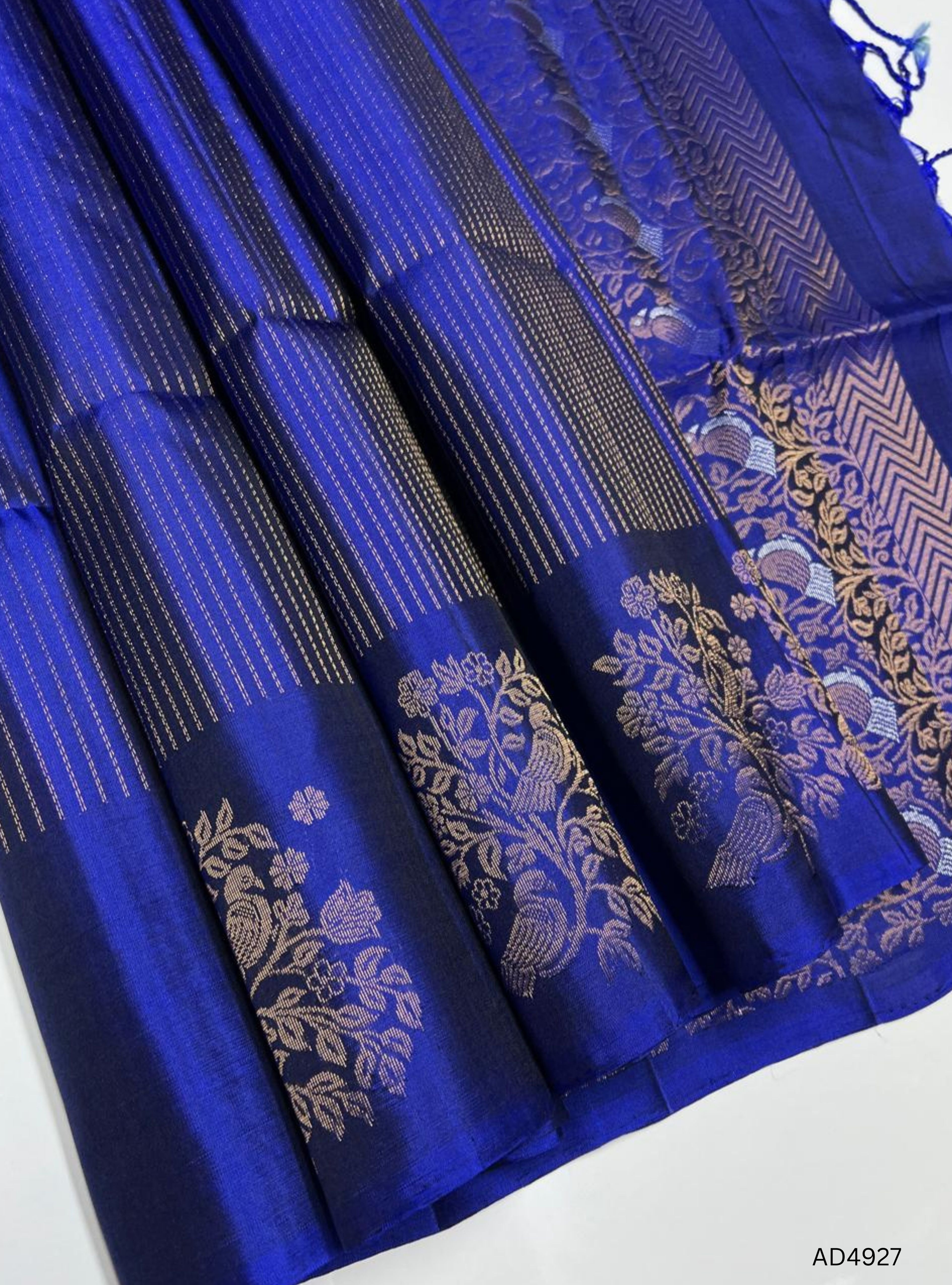 Royal Blue - Vairaoosi Fancy Border Soft Silk Saree