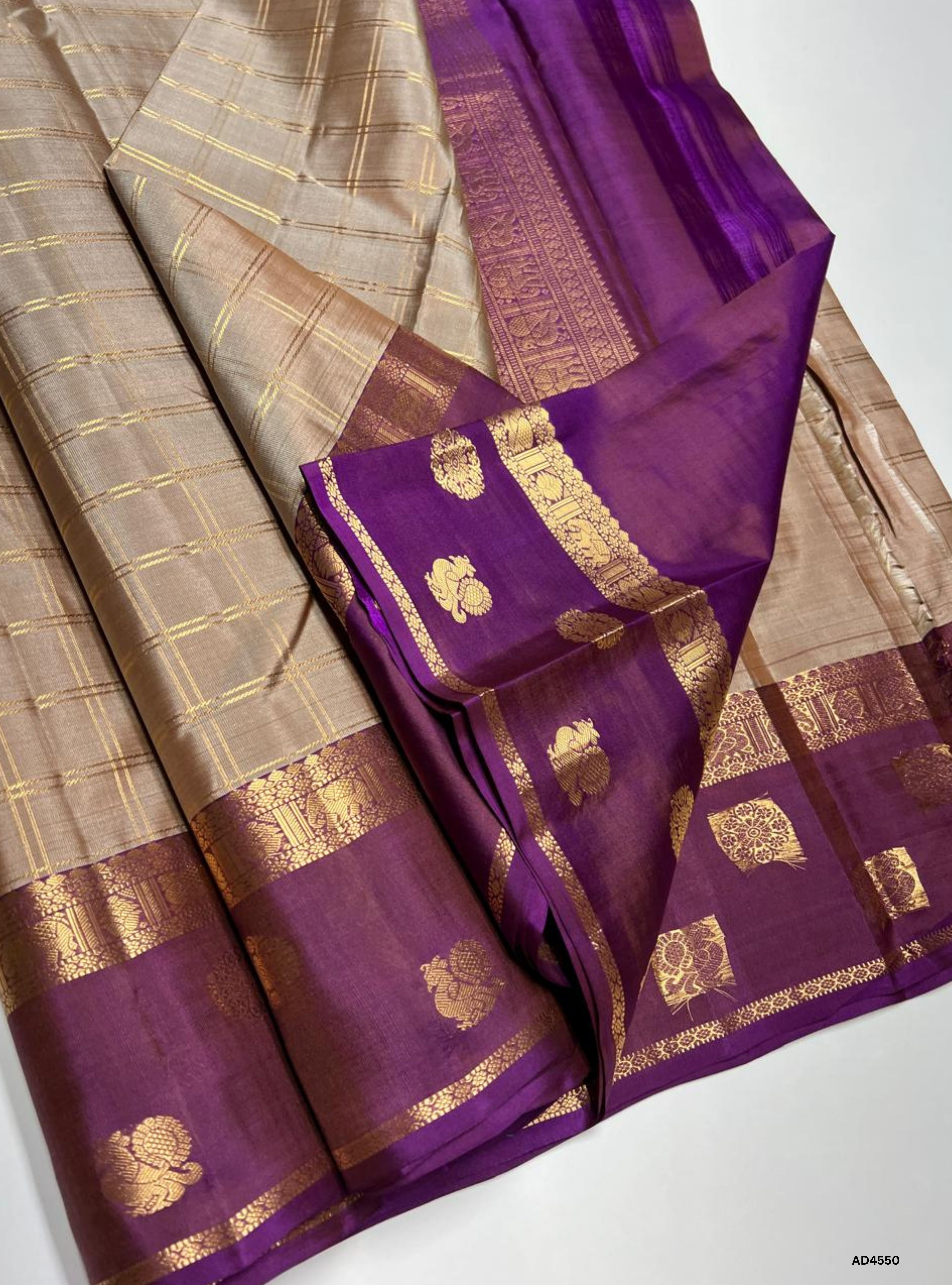 Cream & Purple - Checkerd Retta Pet Border Saree
