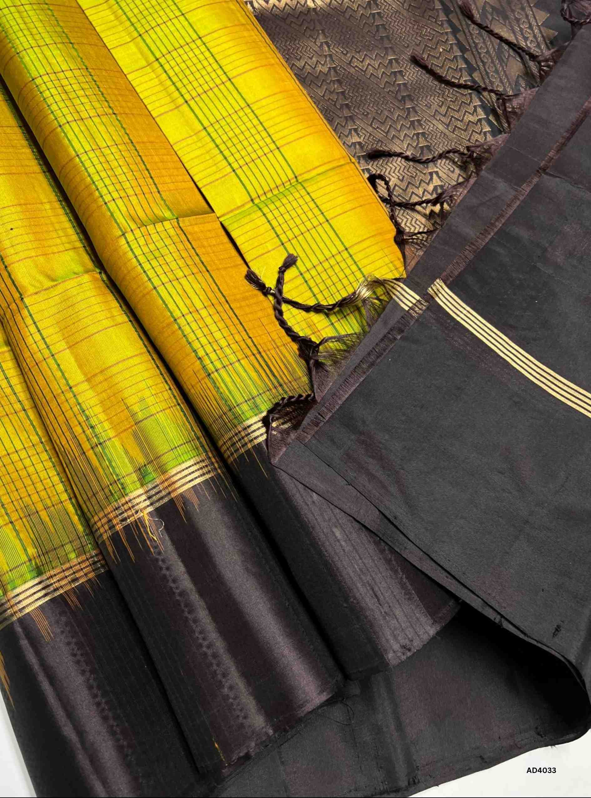Mehandi Green & Coffee Brown - Checkered Soft Silk Saree