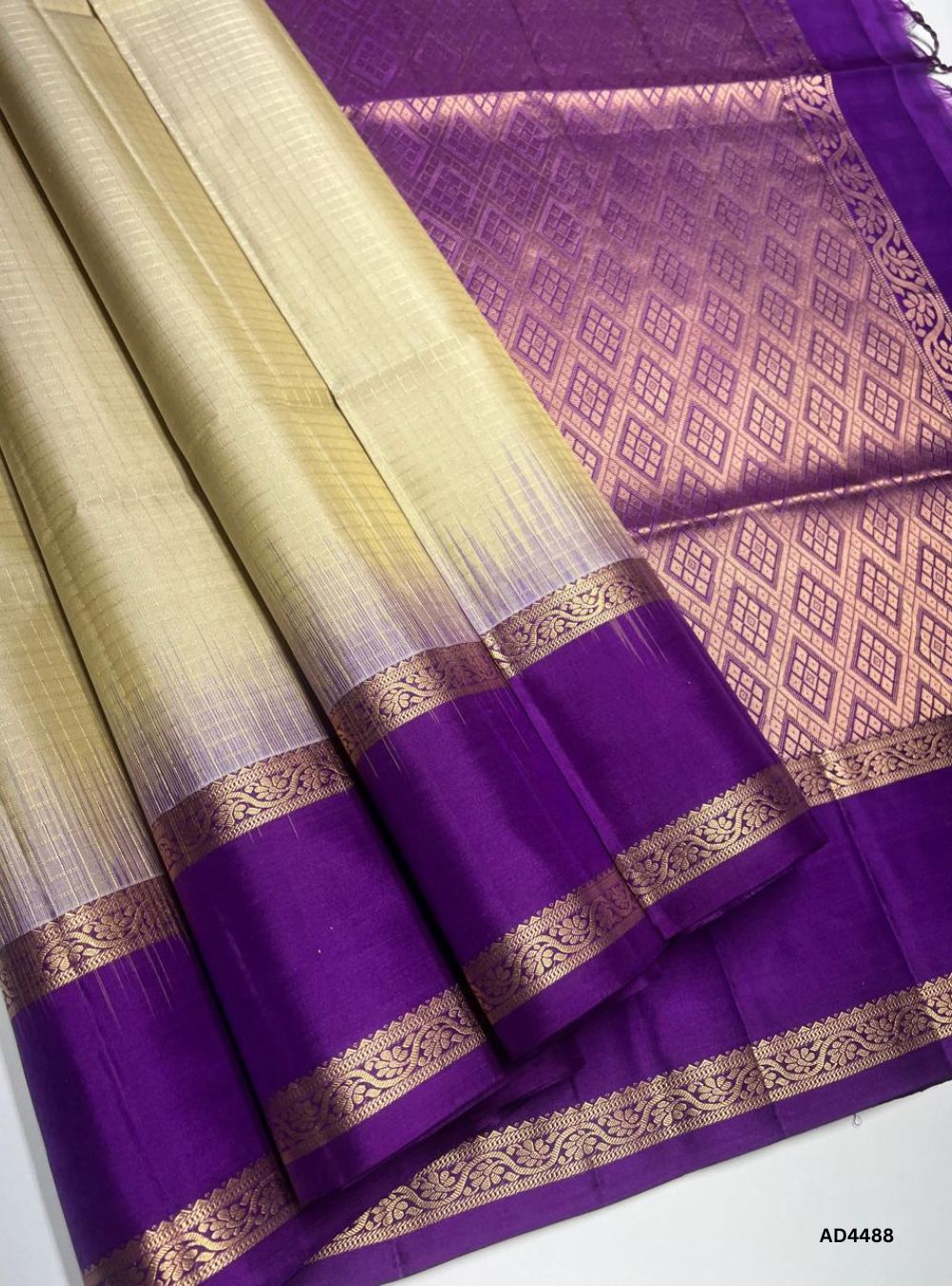 Beige & Purple - Checkerd Retta Pett Saree