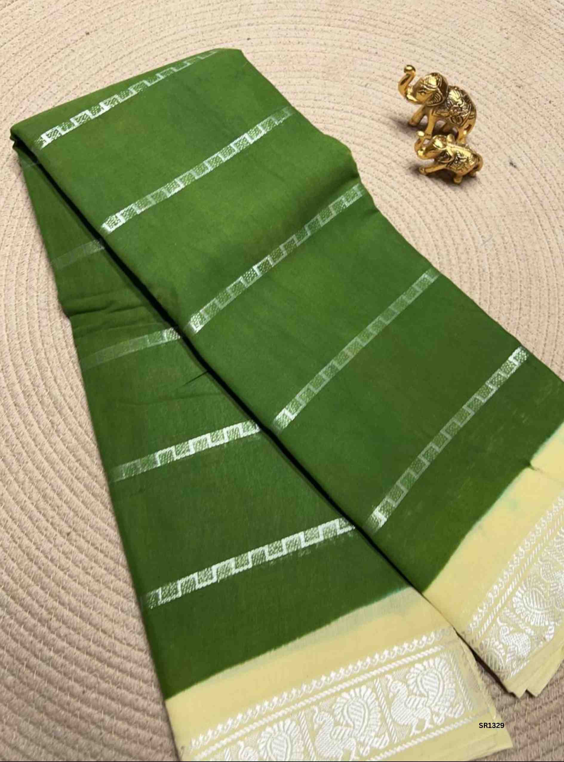 Green & Creme - Velthaari Chungudi Cotton Saree