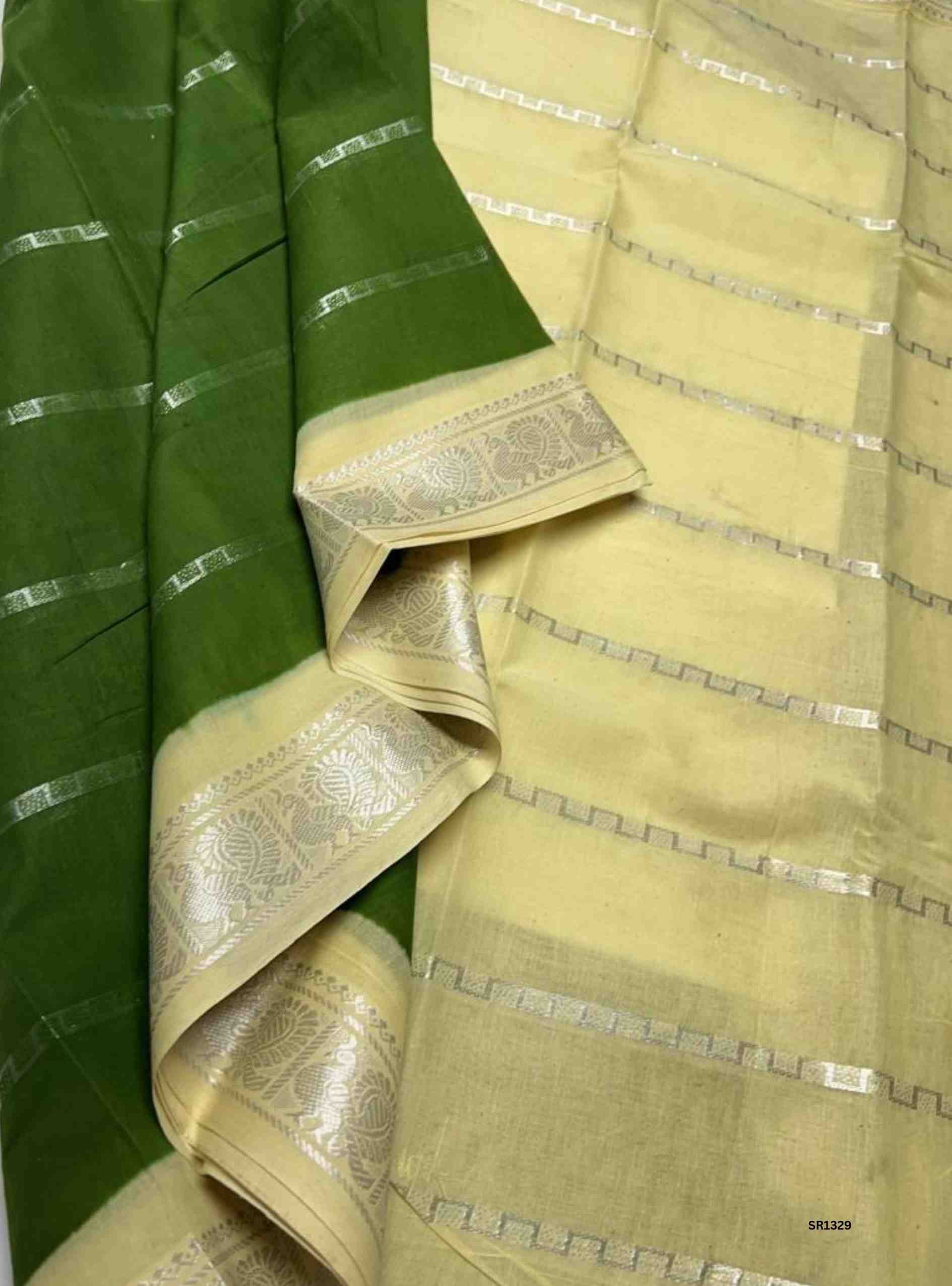 Green & Creme - Velthaari Chungudi Cotton Saree