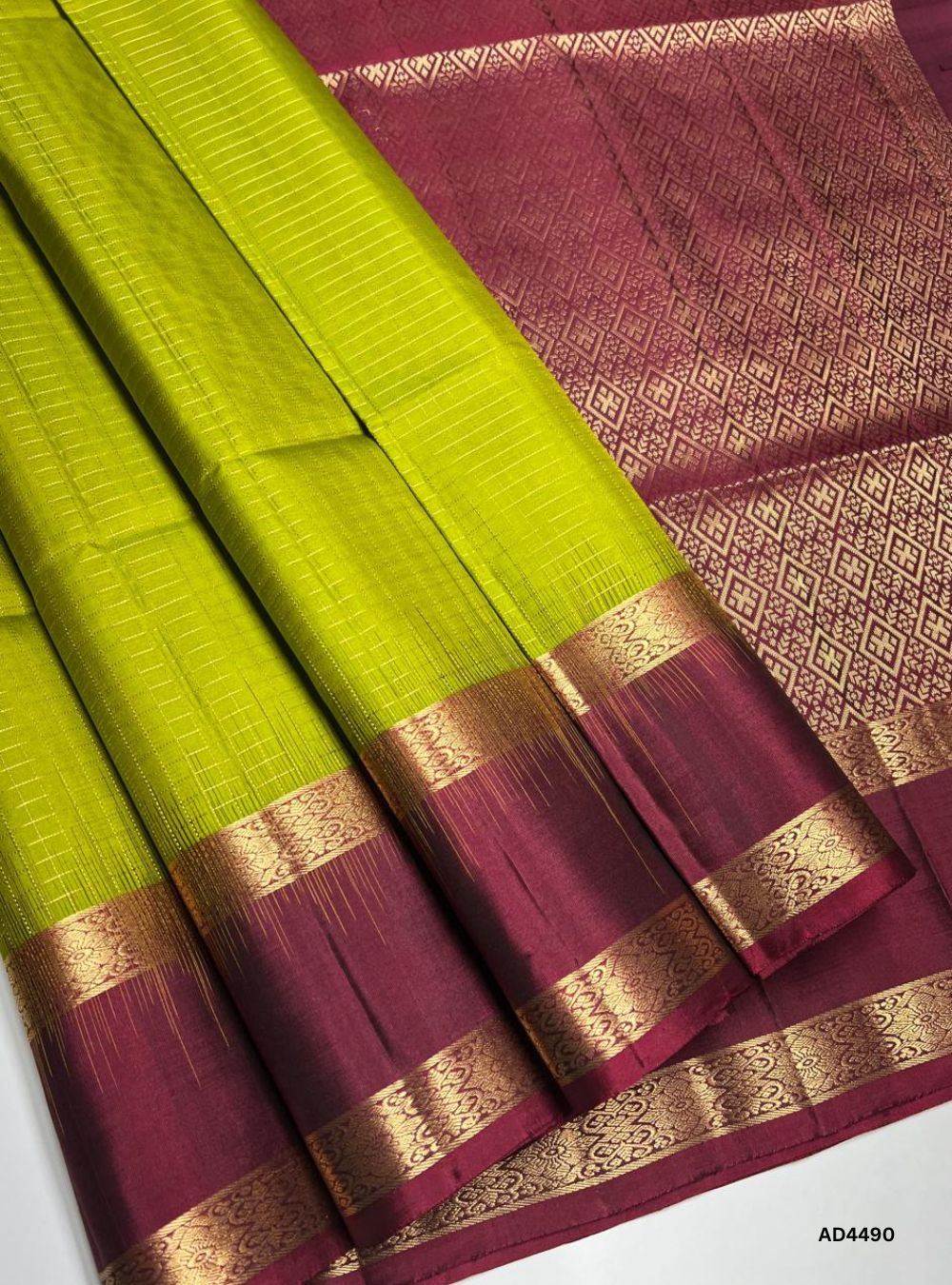 Lemon Green & Maroon - Checkerd Retta Pett Saree
