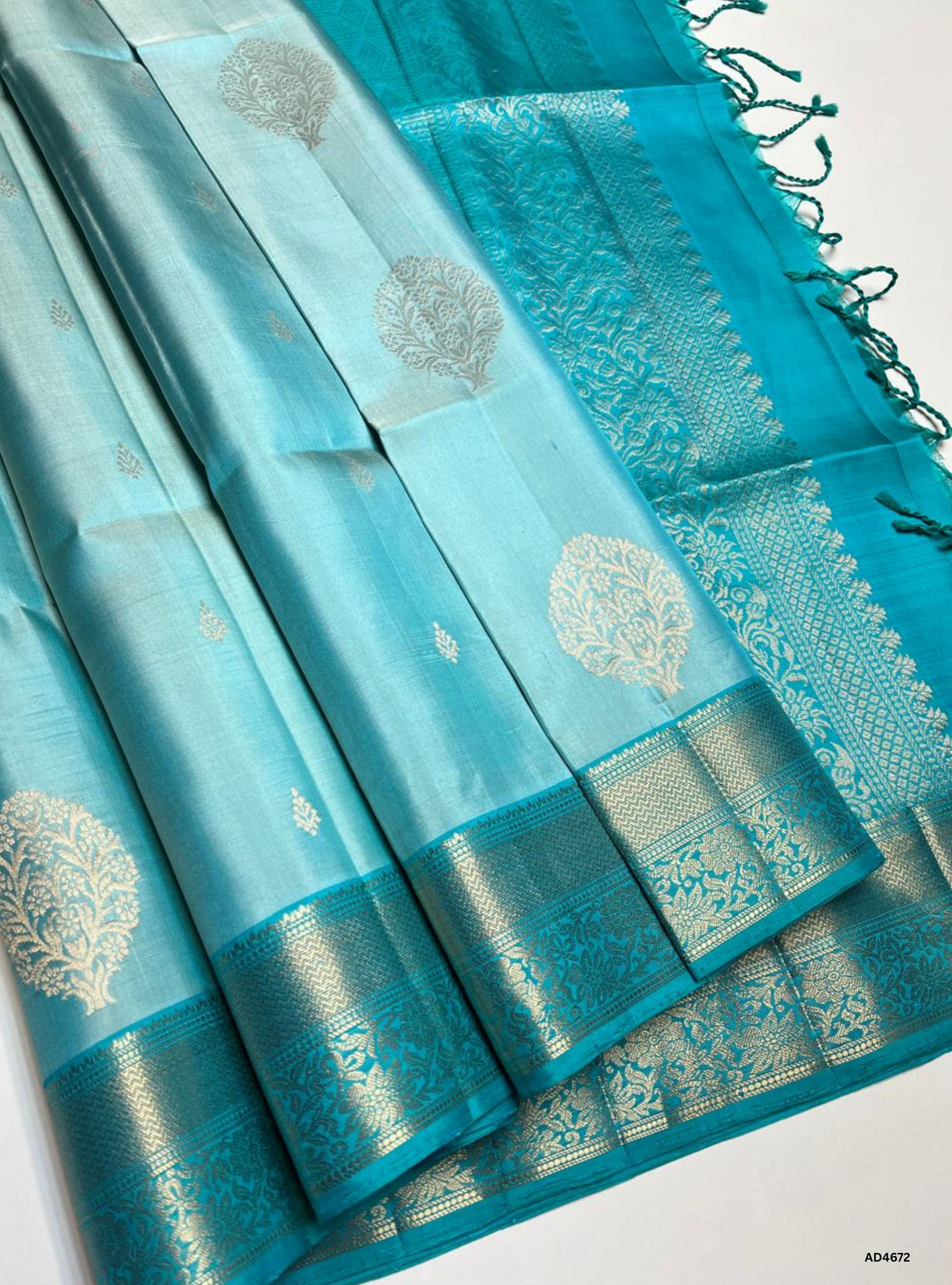 Ice Blue & Rama Green - Kanchi Border Soft Silk Saree