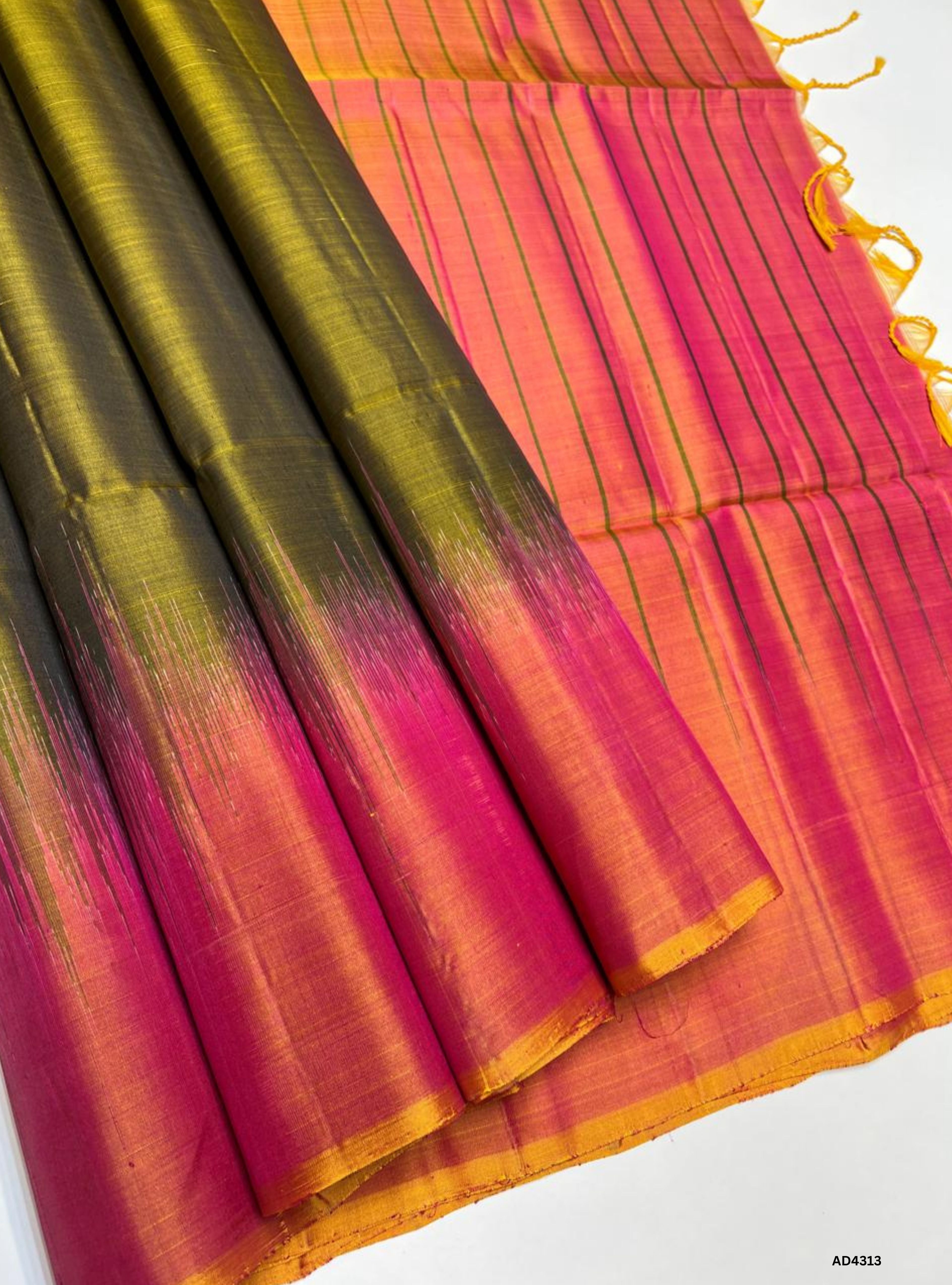 Dark Maroon & Yellowish Pink - Contrast Plain Soft Silk Saree