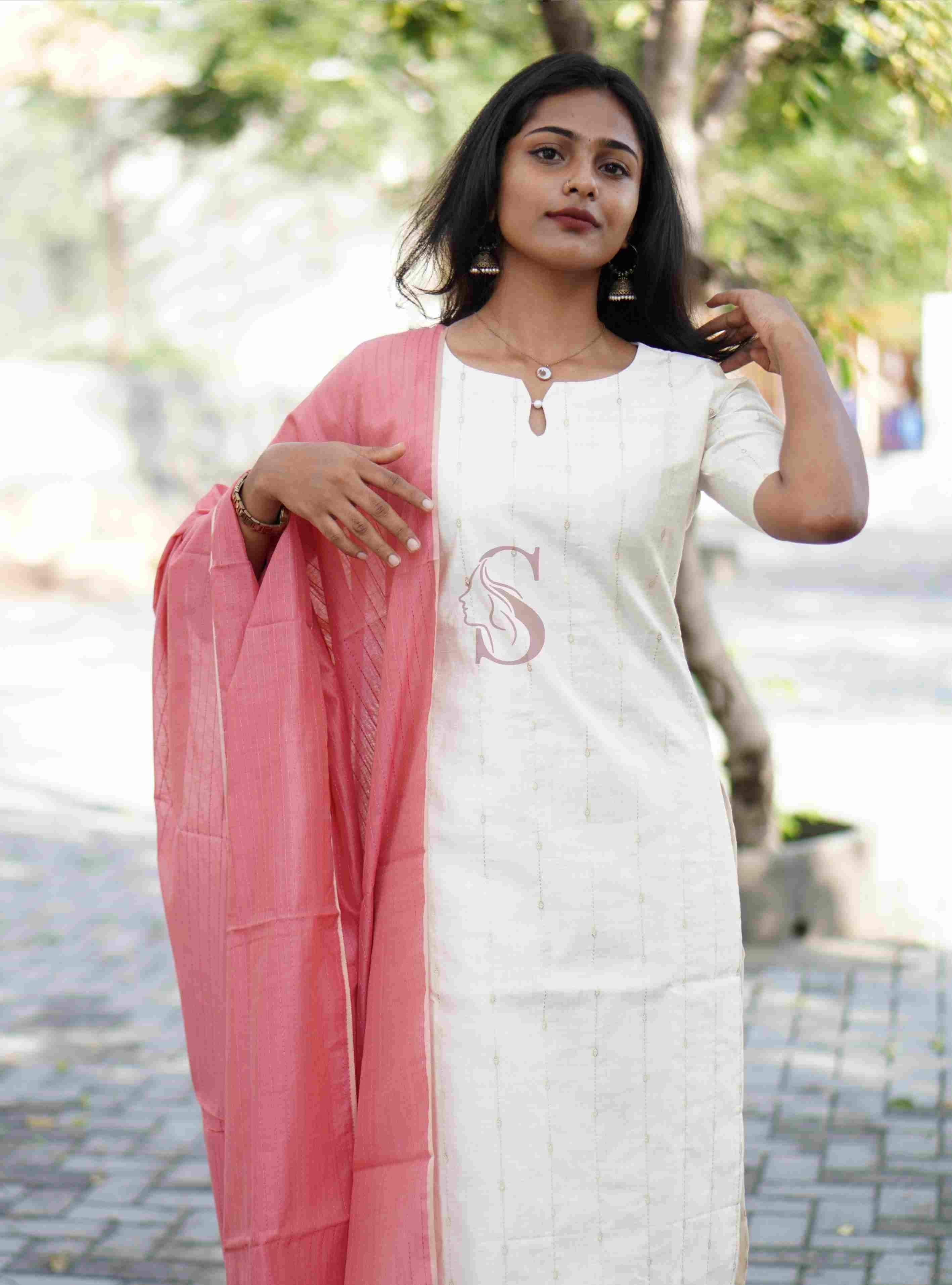 White Lotus - Salwar Set