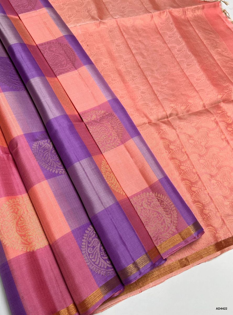The Pink & Peach Pazhum Pazhamum Soft Silk Saree with Half Fine Tested Gold Zari is a radiant handwoven creation that unites youthful vibrance with gentle elegance, making it ideal for weddings, temple ceremonies, and festive occasions.