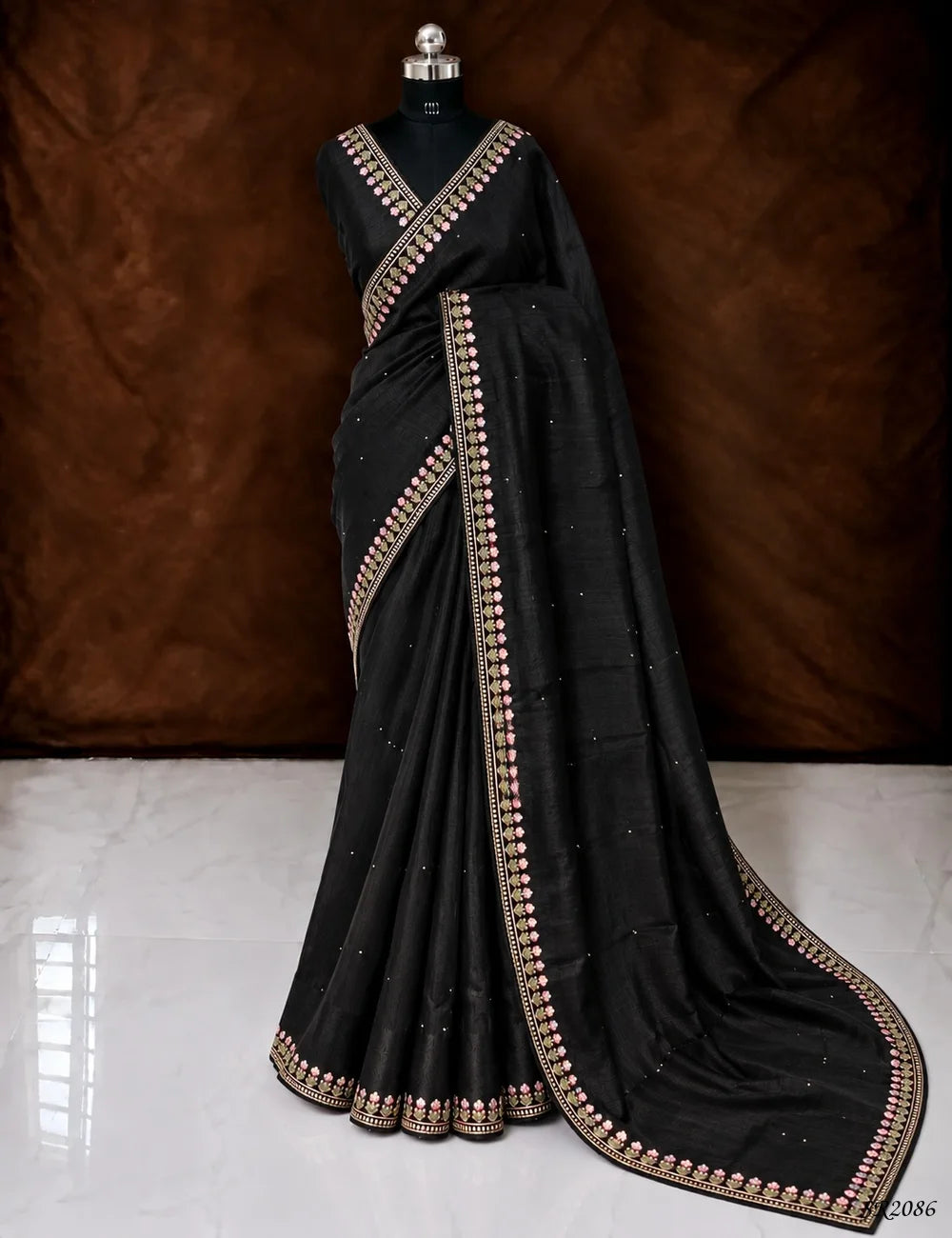 Black - Matka Tussar Saree Front View