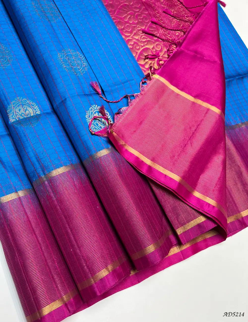 Blue & Pink - Checkerd Soft Silk Saree Pallu View
