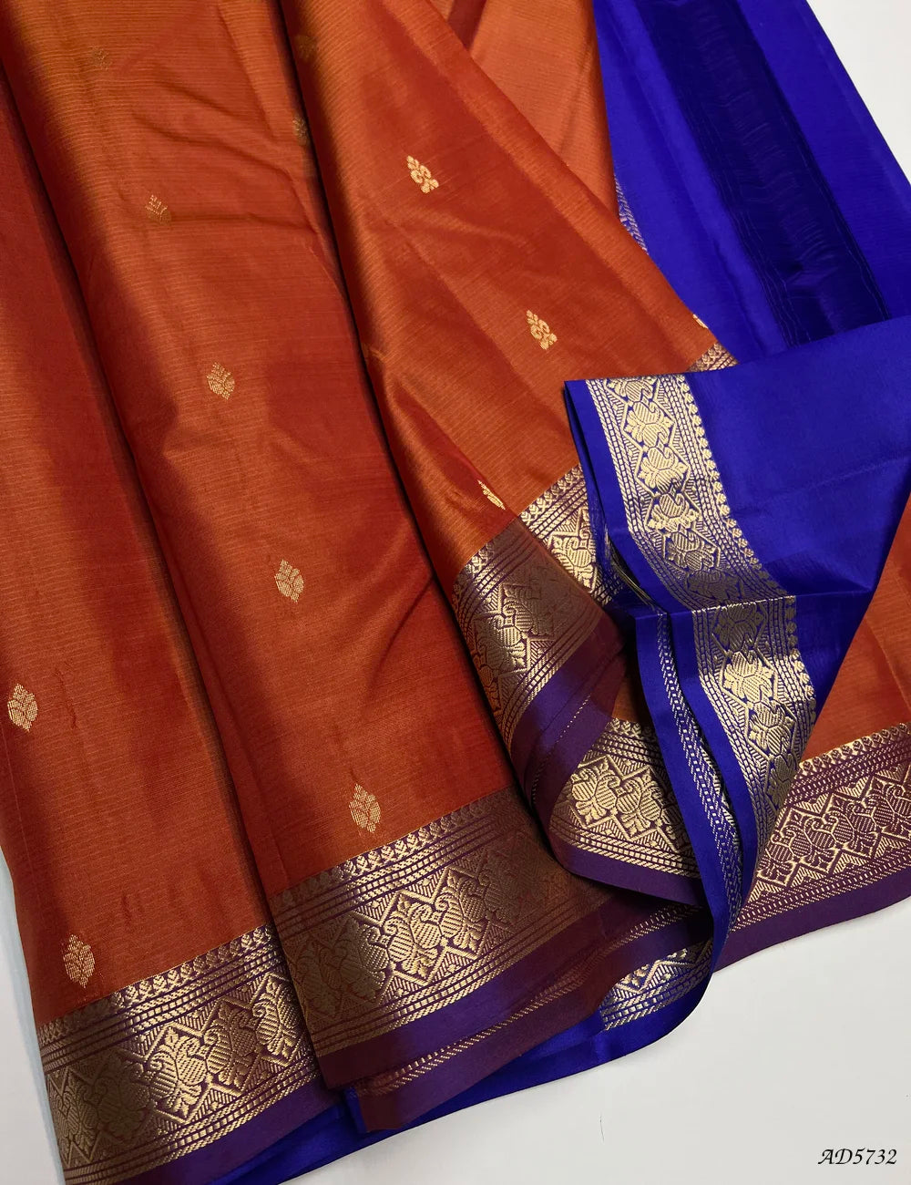Burnt Orange & Purple - Kanchi Border Soft Silk Saree Pallu View