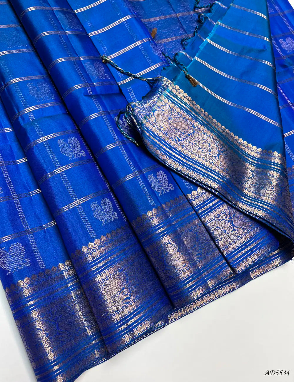 Cobalt Blue - Checks X Kanchi Border Soft Silk Saree Pallu View