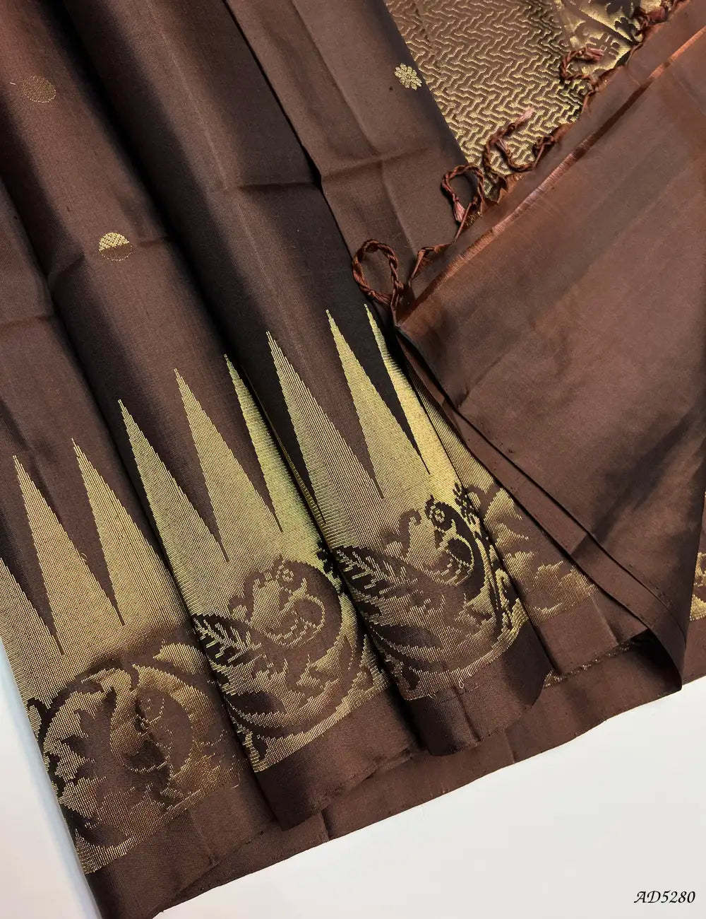 Coffee Brown - OneSide Fancy Border Soft Silk Saree Pallu View
