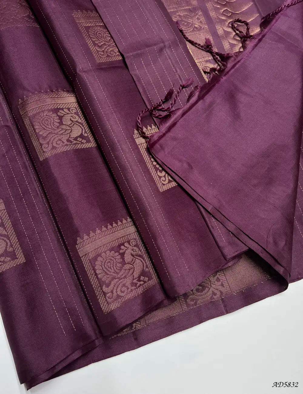 Coffee Brown - Soft Silk Saree Pallu View