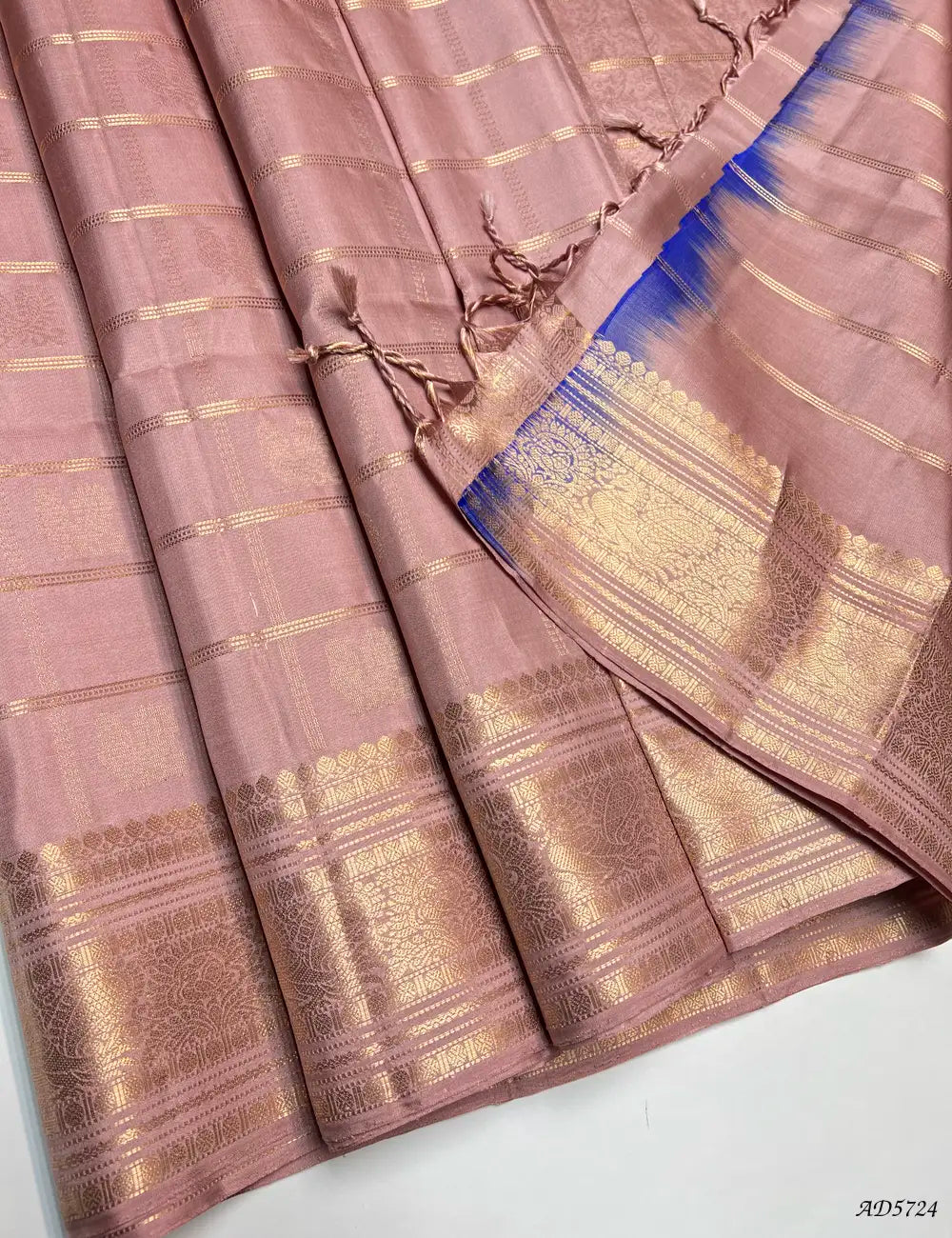 Creamy Pink - Kanchi Border Soft Silk Saree Pallu View