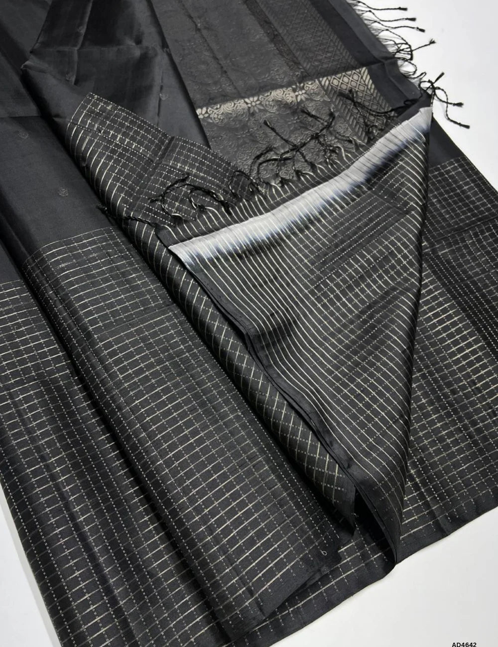 Black - Checkerd Fancy Border Soft Silk Saree