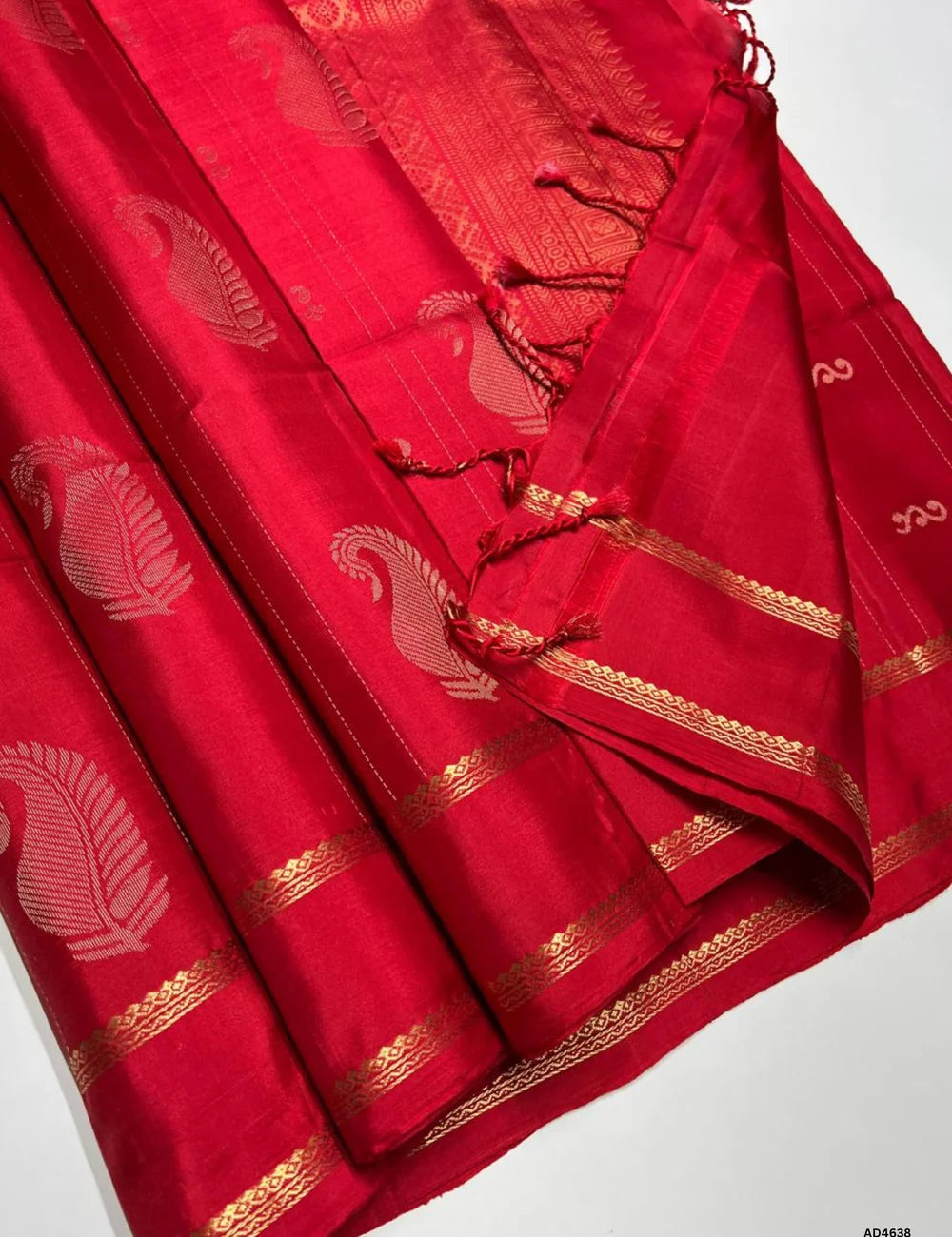 Red - Fancy Bhutta Retta Pet Border