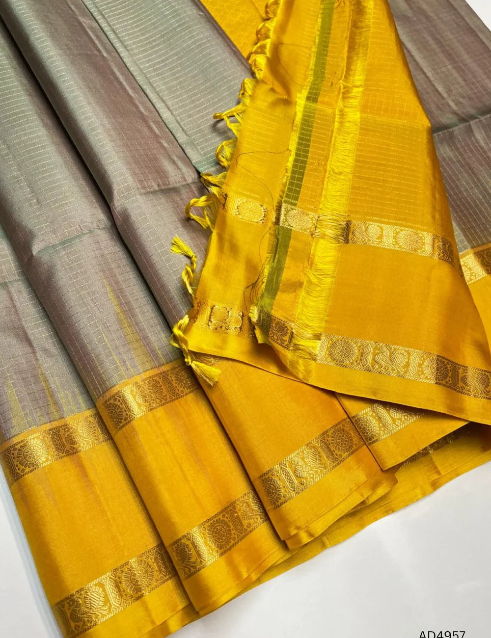 Chikoo & Yellow - Checkerd Retta Pet Soft Silk Saree
