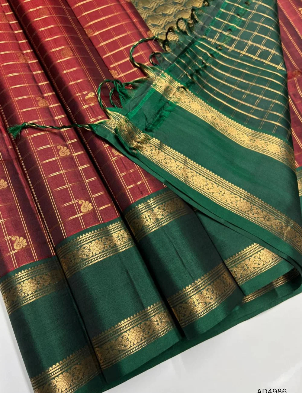 Maroon & Green - Checkerd Retta Pet Soft Silk Saree