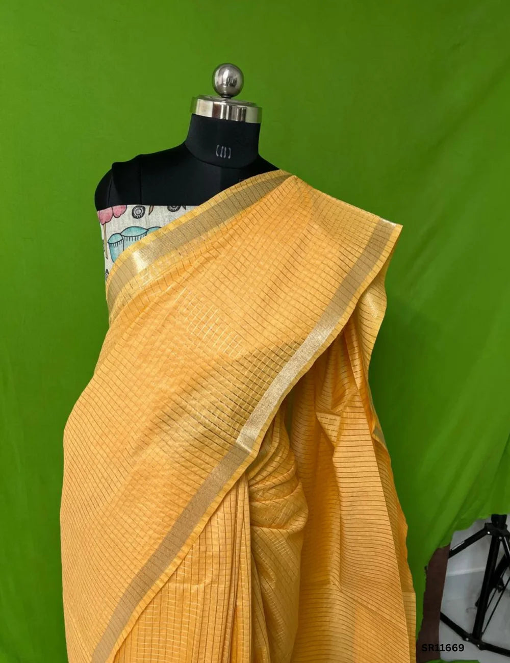 California Peach - Moonga Silk Saree