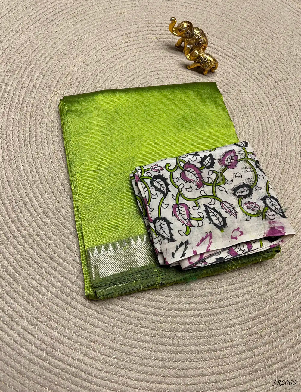 Green - Mangalagiri Silk Cotton Front View