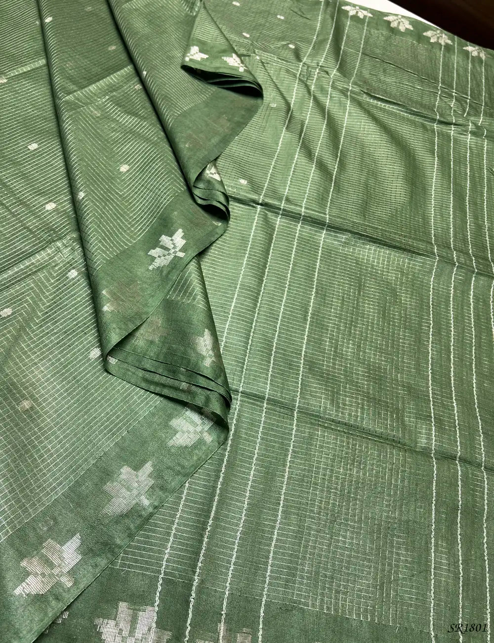 Green - Moonga Silk Saree Front View